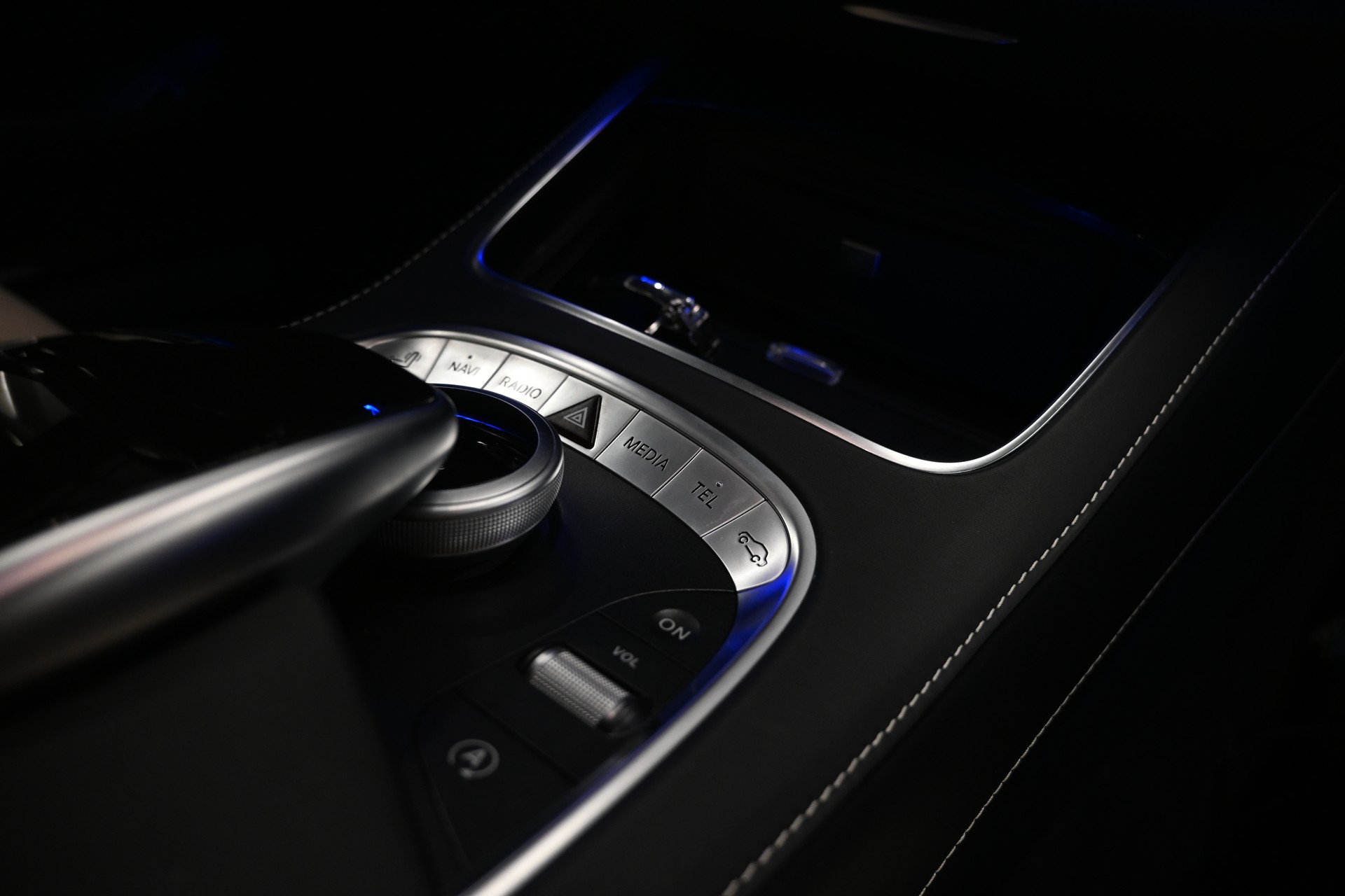 MERCEDES-BENZ S 65 AMG L 7G-Tronic-image-8