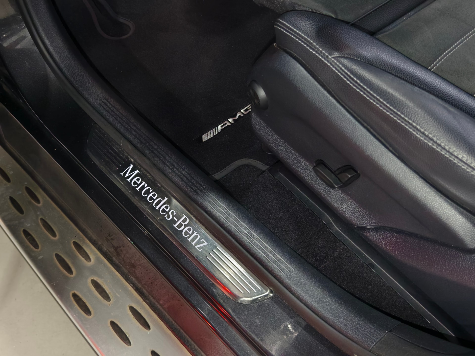 MERCEDES-BENZ GLC 220 d AMG Line 4m Coupé CH FAHRZEUG-image-26