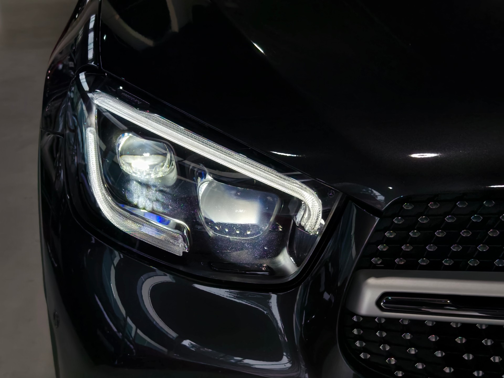 MERCEDES-BENZ GLC 220 d AMG Line 4m Coupé CH FAHRZEUG-image-22