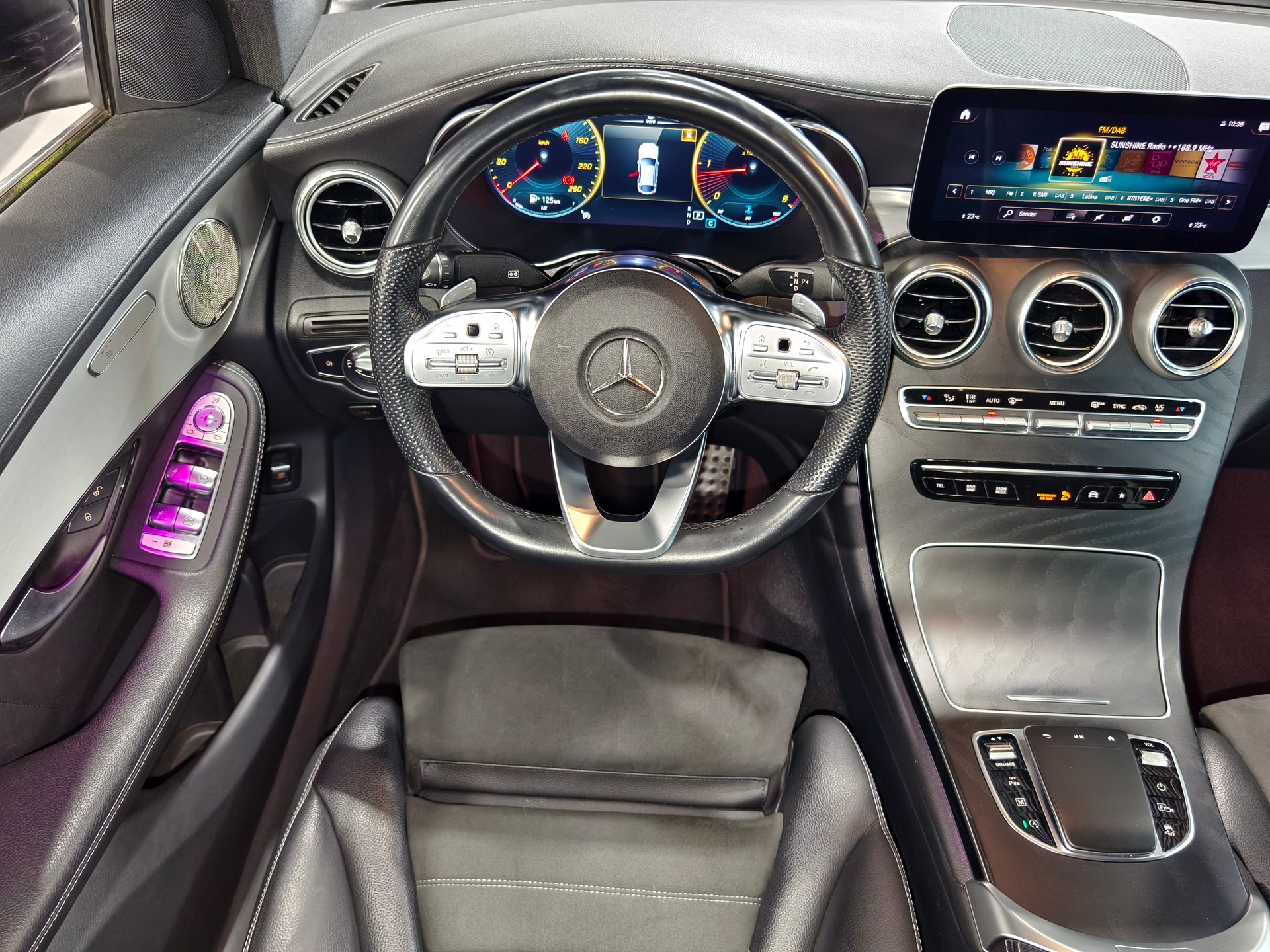 MERCEDES-BENZ GLC 220 d AMG Line 4m Coupé CH FAHRZEUG-image-7