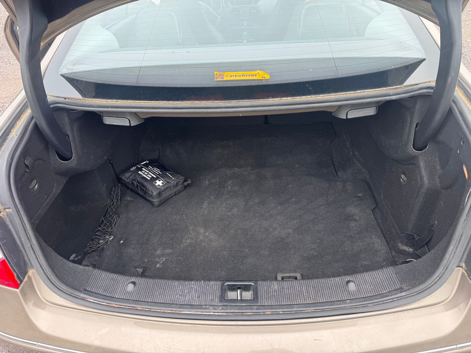 MERCEDES-BENZ E 350 CGI BlueEfficiency 7G-Tronic-image-11