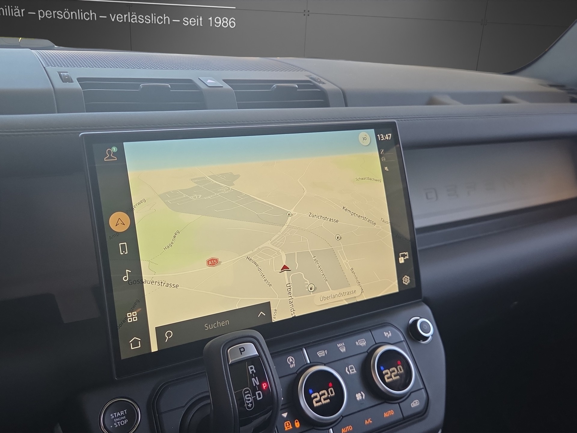 LAND ROVER Defender 90 3.0D I6 250 S AT8-image-13