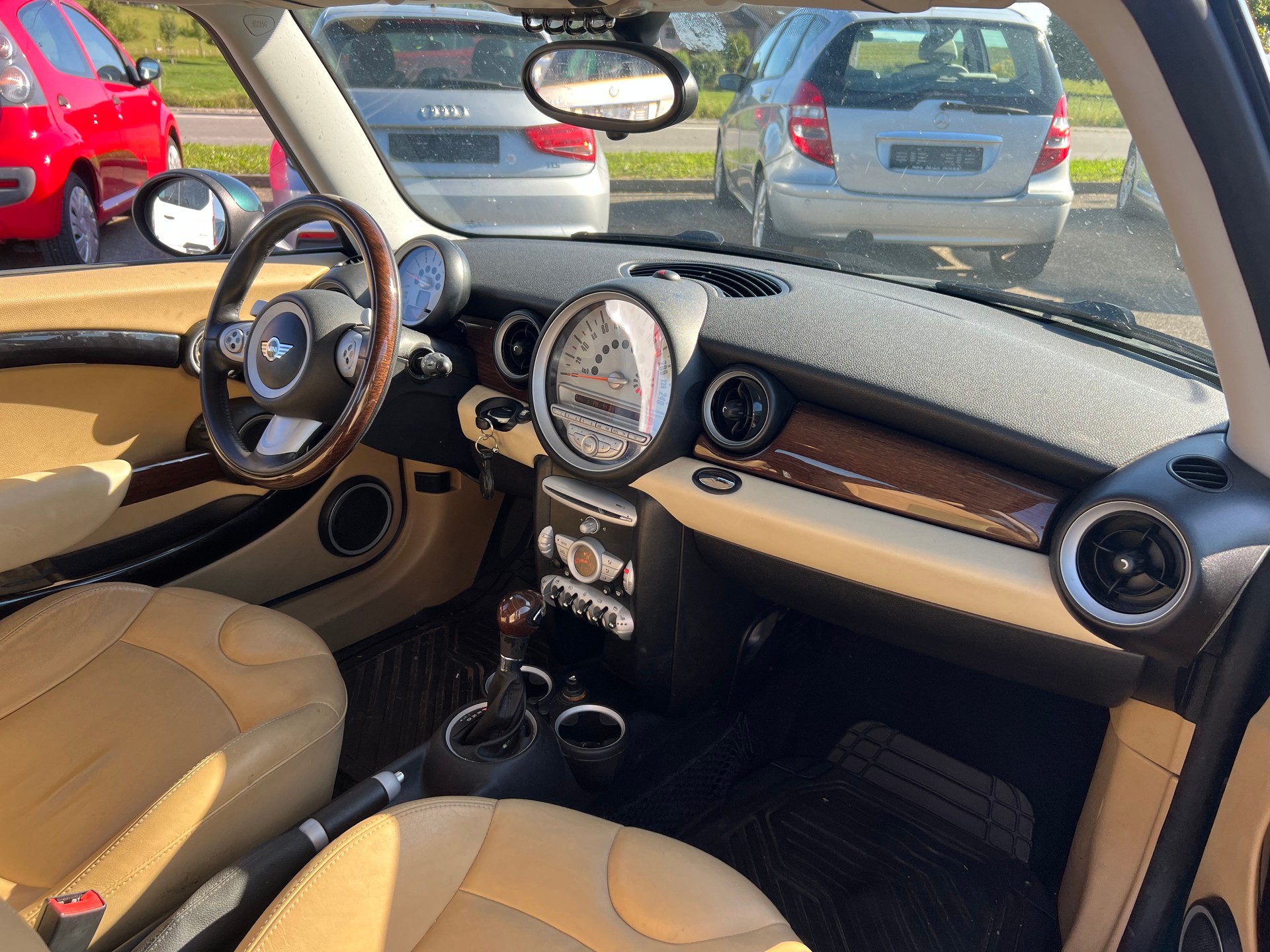 MINI Cooper-image-9
