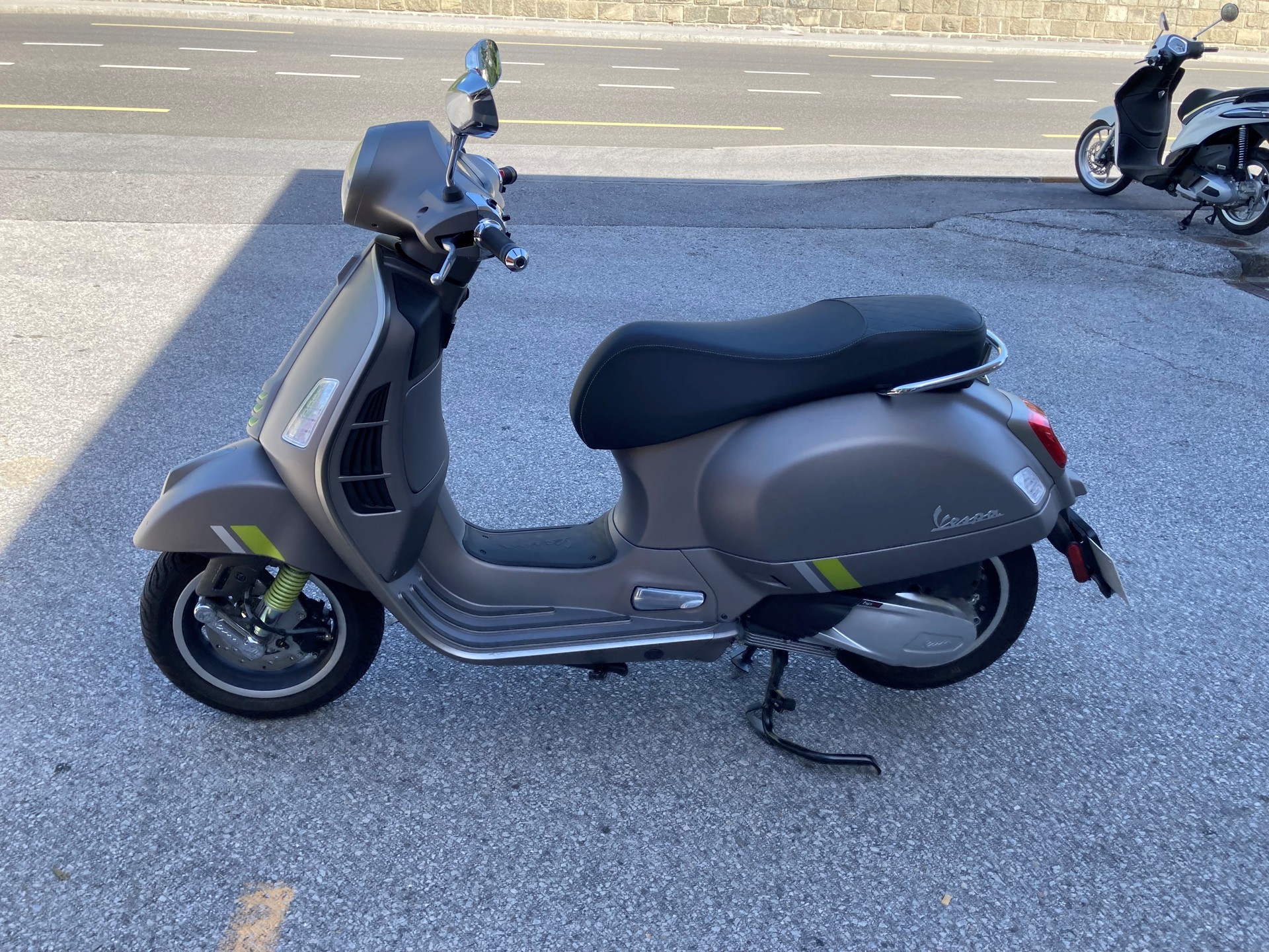 PIAGGIO Vespa GTS 300 Super Tech ABS-image-8
