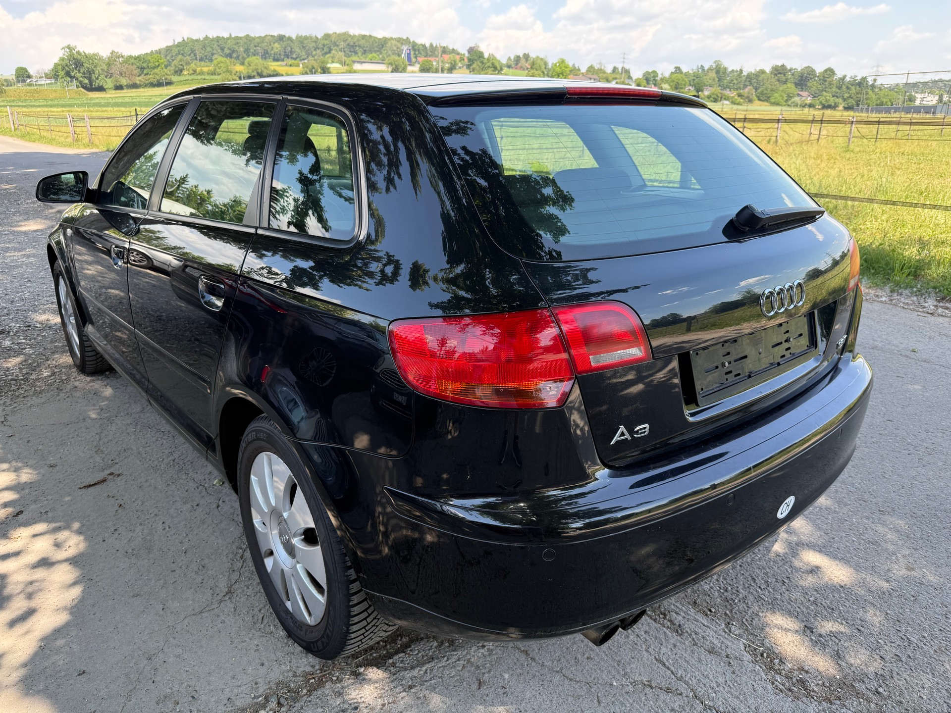AUDI A3 Sportback 1.8 Turbo FSI Ambition-image-3