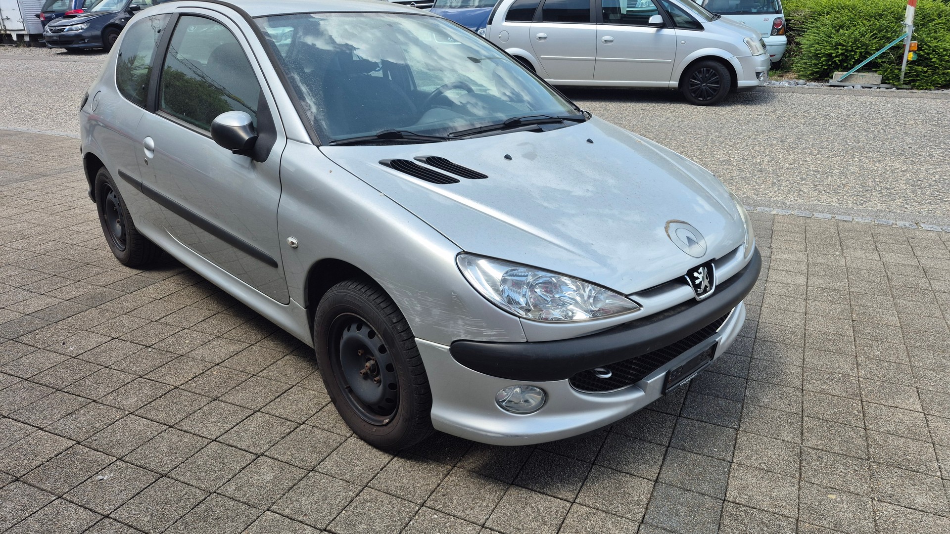 PEUGEOT 206 1.4 Trendy-image-1