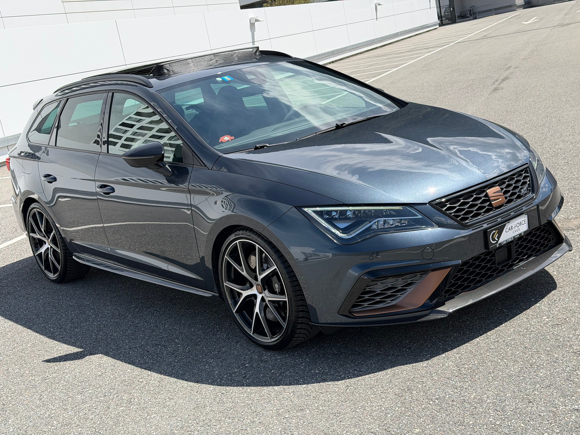 SEAT Leon ST 2.0 TSI Cupra R 300 4 Drive DSG Limited 799-image-7