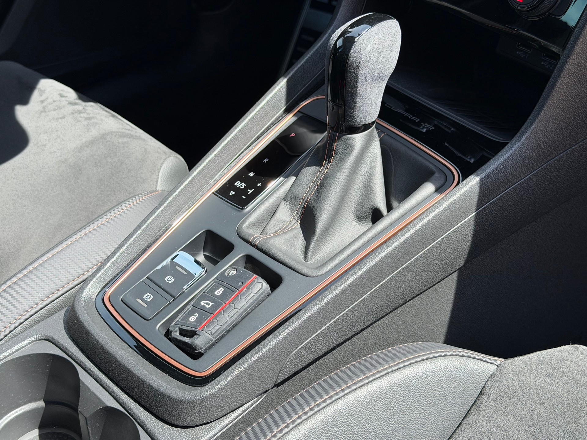 SEAT Leon ST 2.0 TSI Cupra R 300 4 Drive DSG Limited 799-image-23