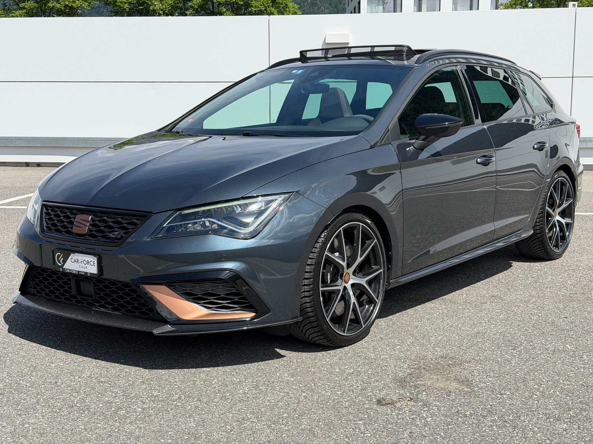 SEAT Leon ST 2.0 TSI Cupra R 300 4 Drive DSG Limited 799-showroom-element-1