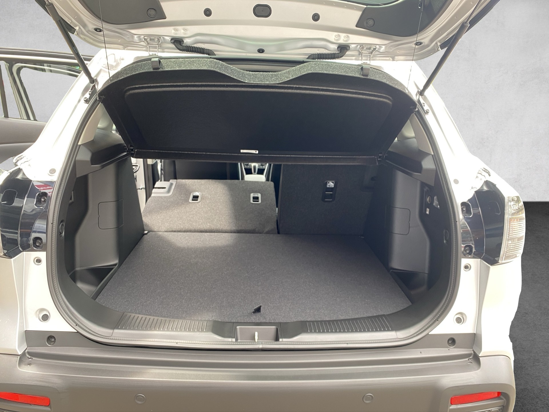 SUZUKI S-Cross 1.4 16V Compact Top MHD 4WD Automatic-image-12