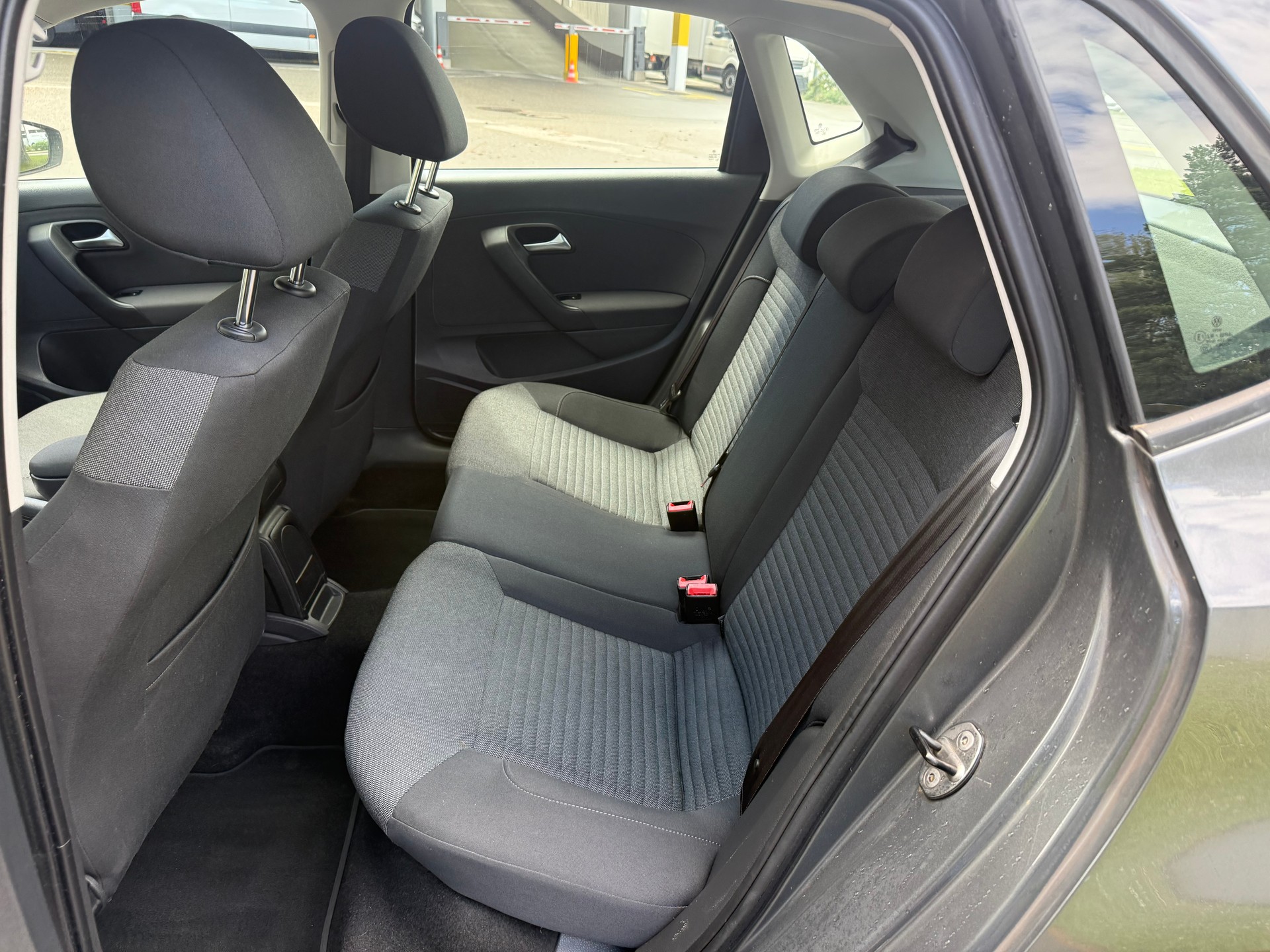 VW Polo 1.4 16V Highline-image-8