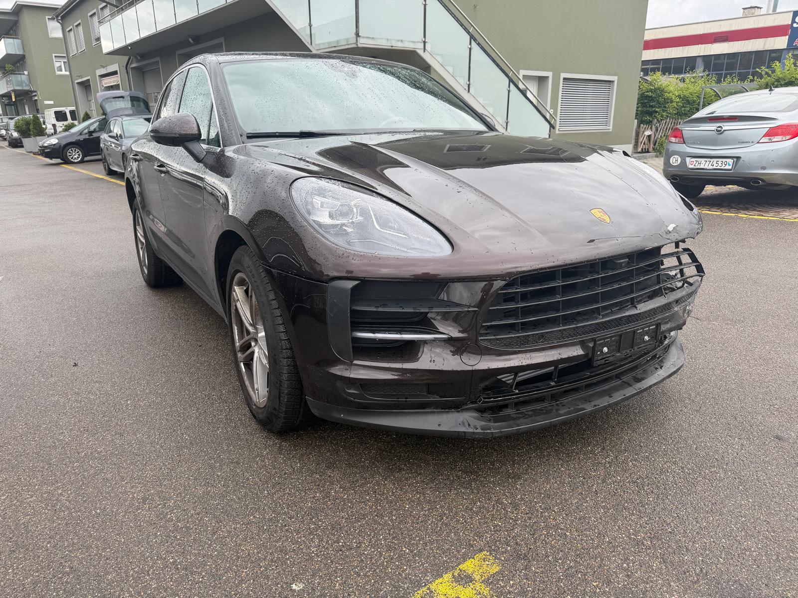 PORSCHE Macan PDK
