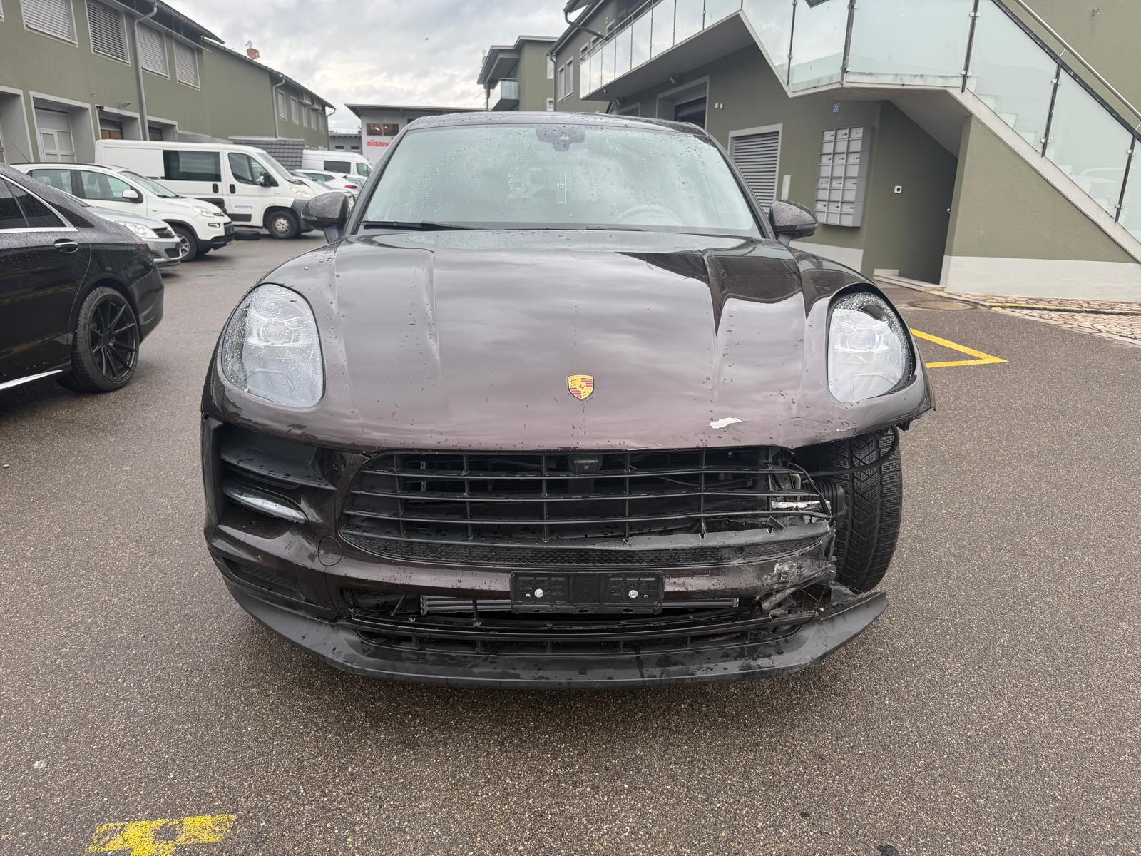 PORSCHE Macan PDK-image-2