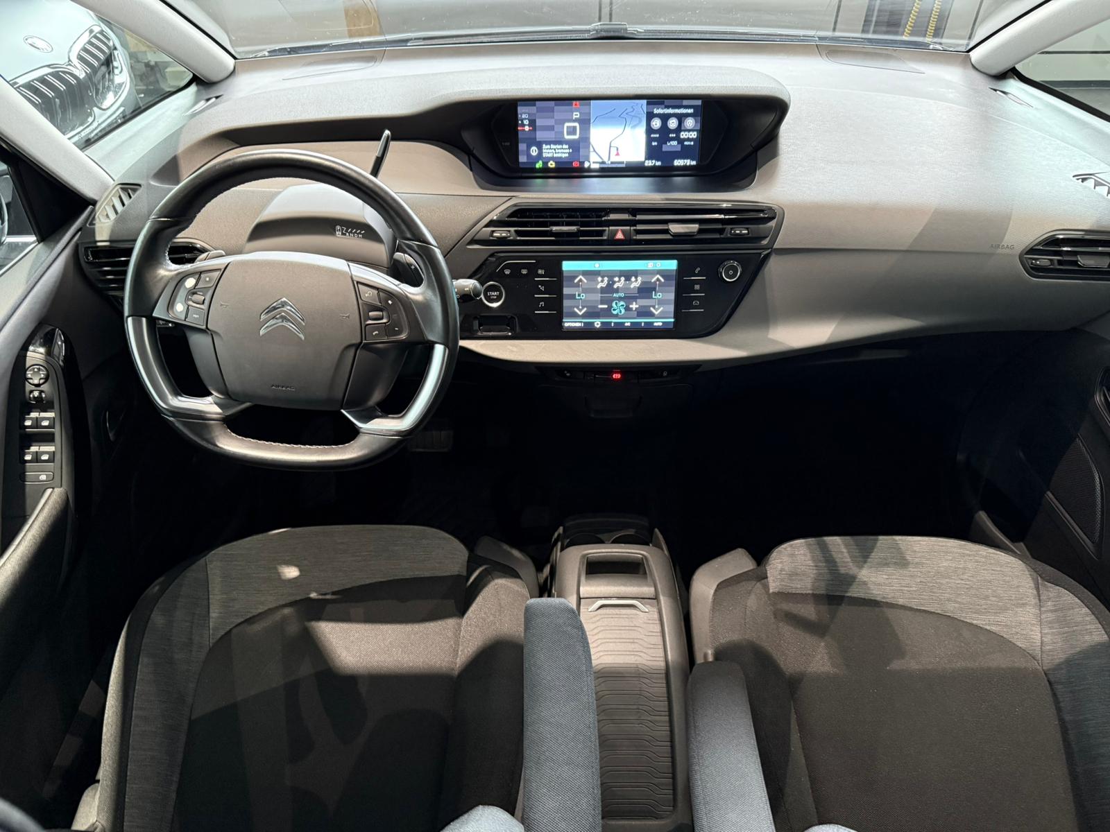CITROEN C4 Picasso 1.6i 16V THP Feel Edition EAT6-image-11