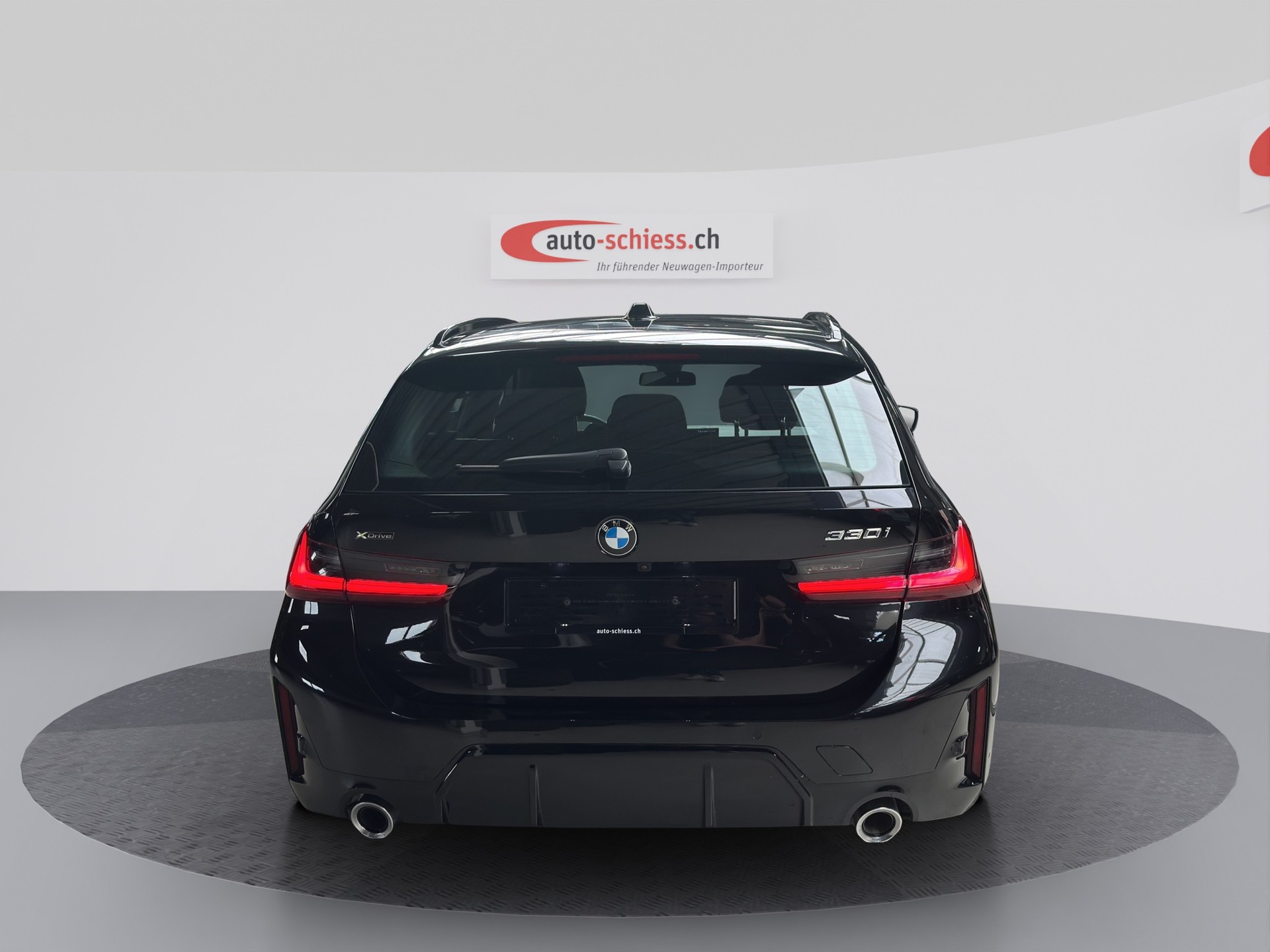 BMW 330i Touring xDrive Steptronic M Sport-image-3