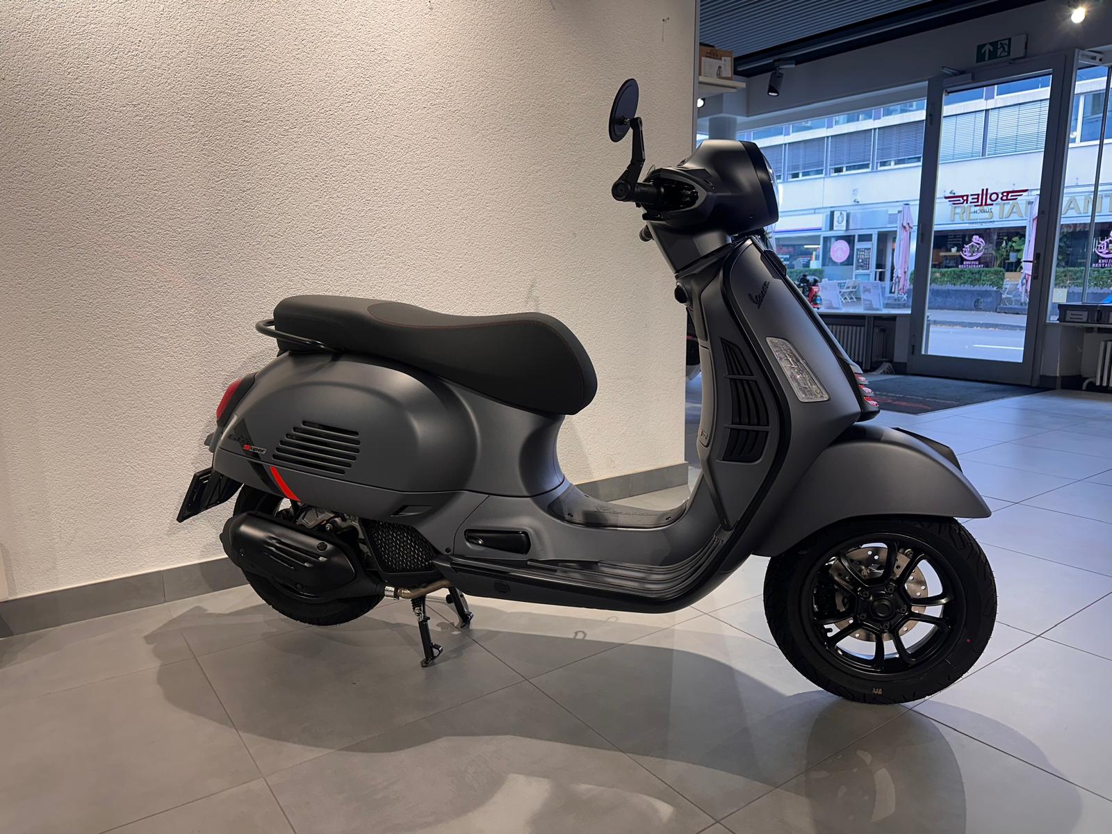 PIAGGIO Vespa GTS 125 Super Sport | Neu | Lenkerendspiegel | Garantie-image-3
