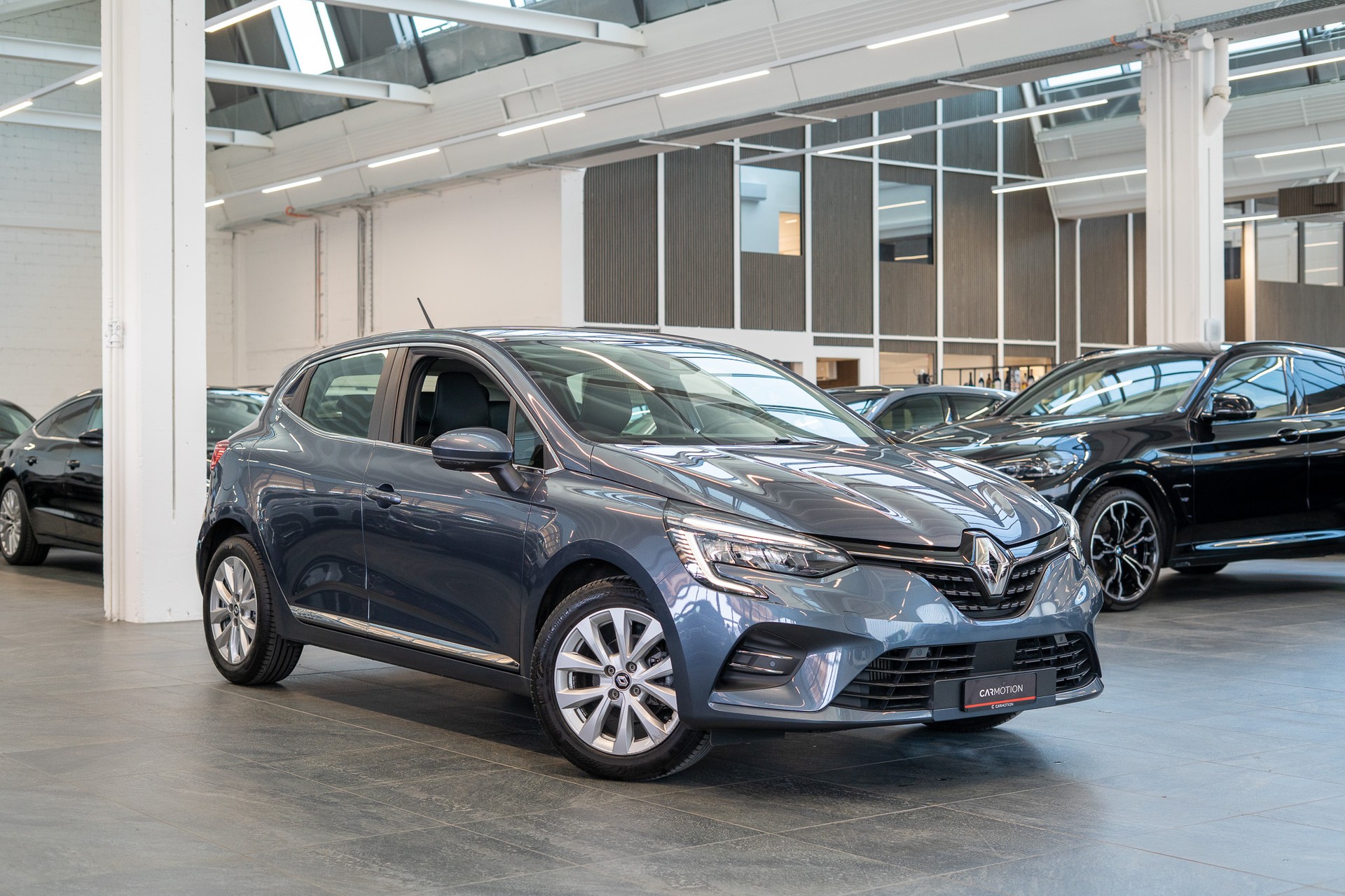 RENAULT Clio 1.0 TCe evolution / CH-Fahrzeug / Rückfahrkamera / Tempomat-showroom-element-2
