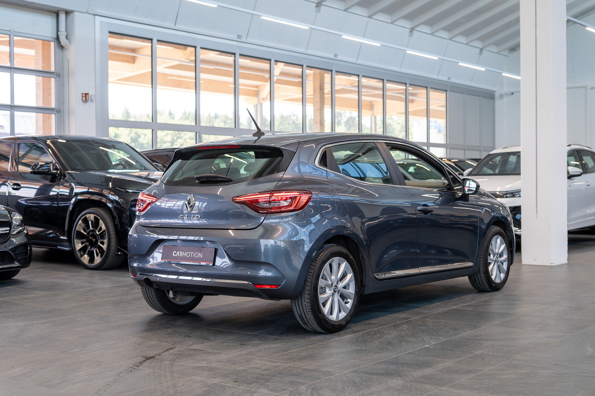 RENAULT Clio 1.0 TCe evolution / CH-Fahrzeug / Rückfahrkamera / Tempomat-showroom-element-3