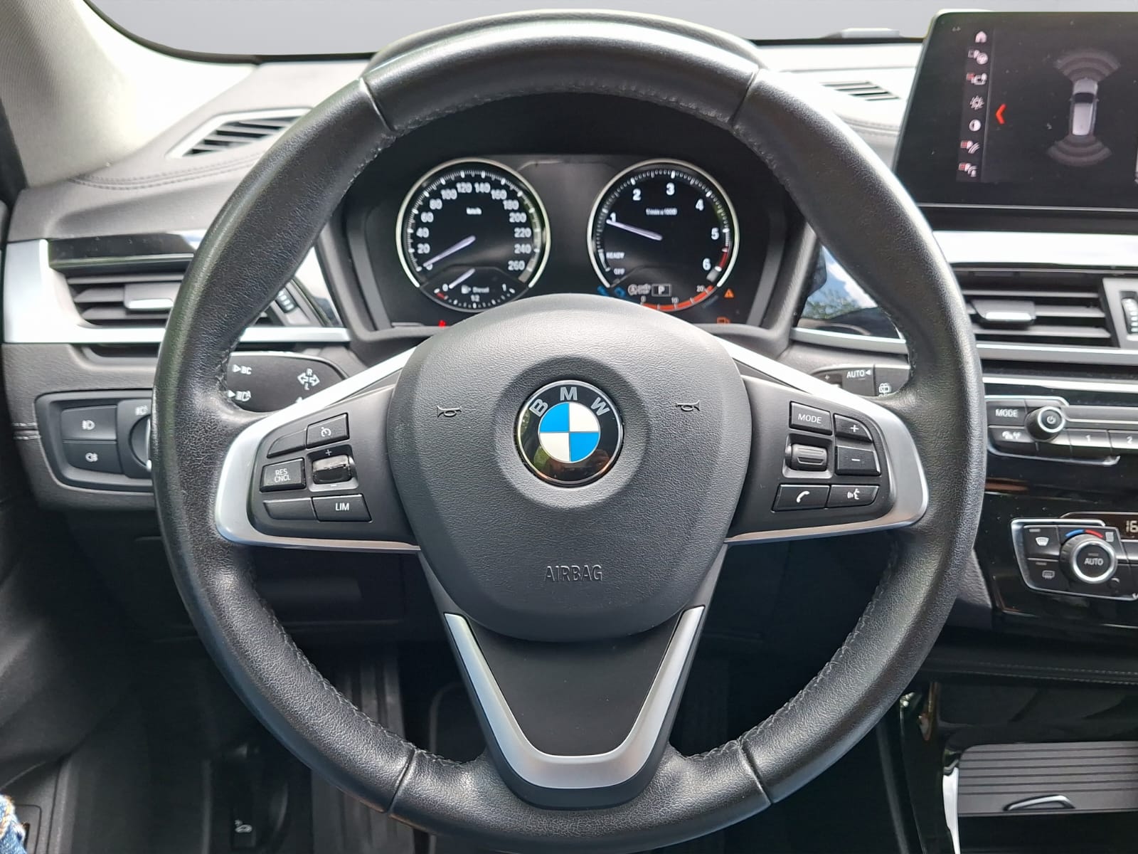 BMW X1 xDrive 20d Steptronic-image-14