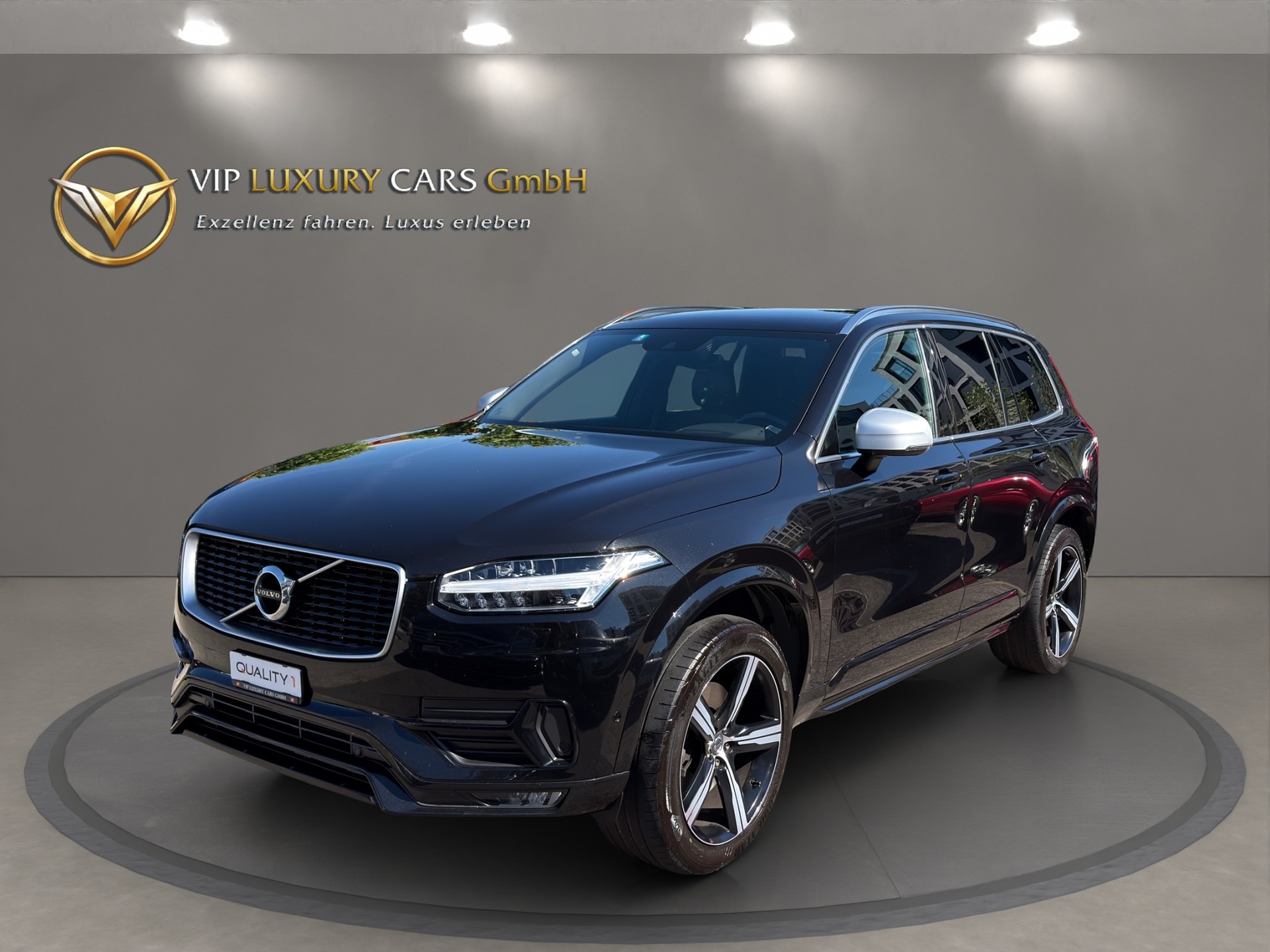 VOLVO XC90 D5 AWD R-Design Geartronic-showroom-element-1