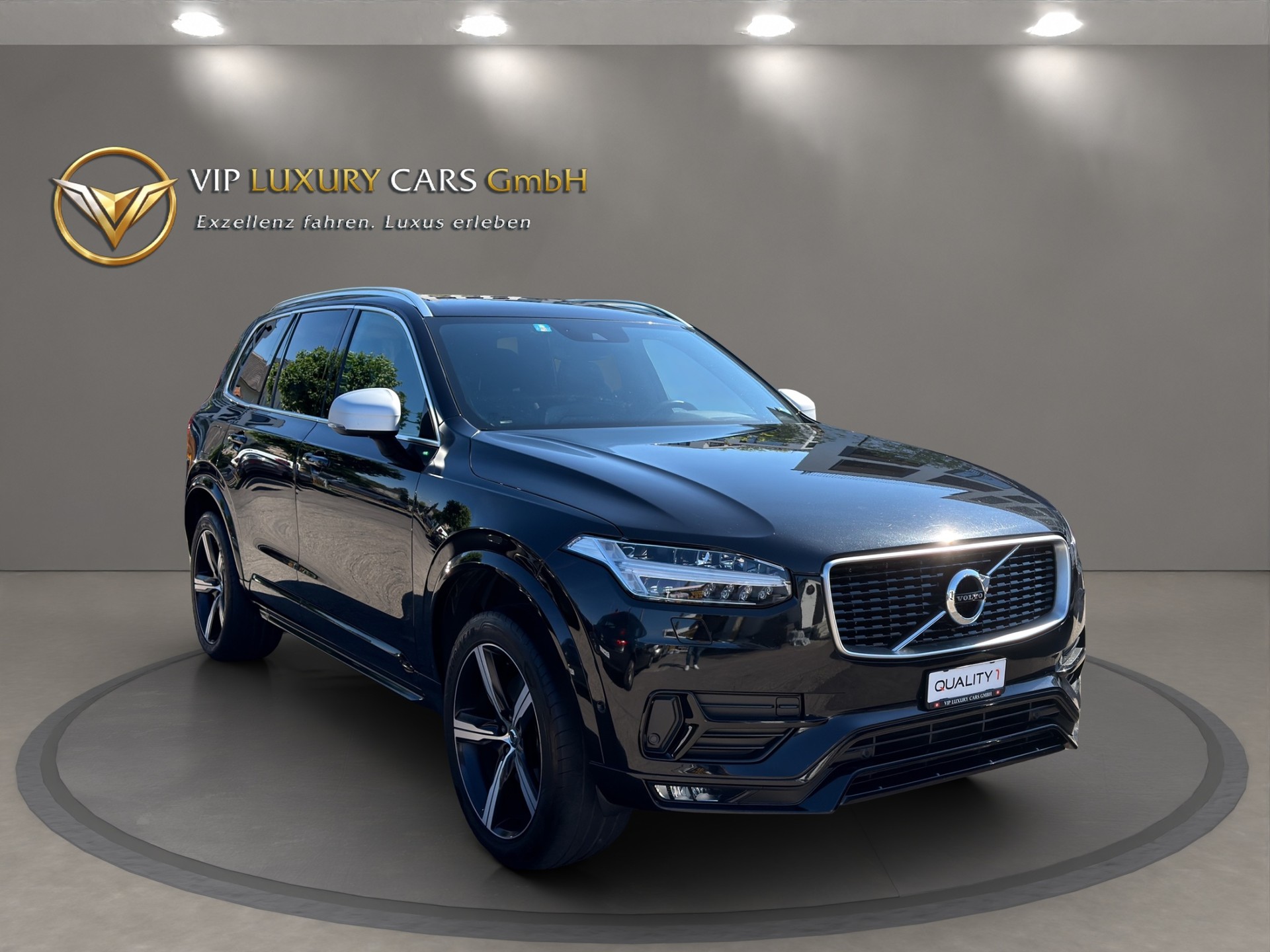 VOLVO XC90 D5 AWD R-Design Geartronic-showroom-element-3