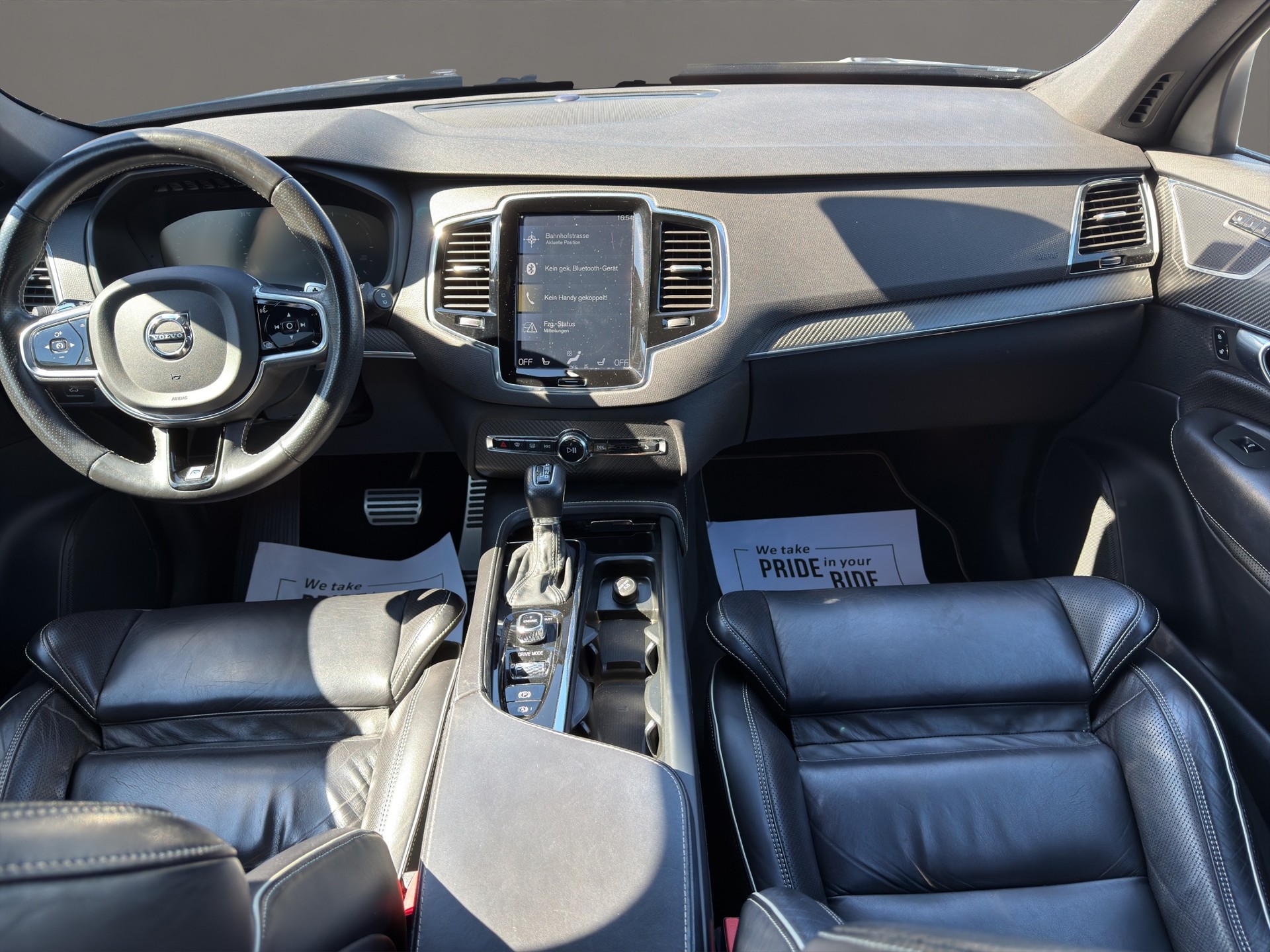 VOLVO XC90 D5 AWD R-Design Geartronic-image-11