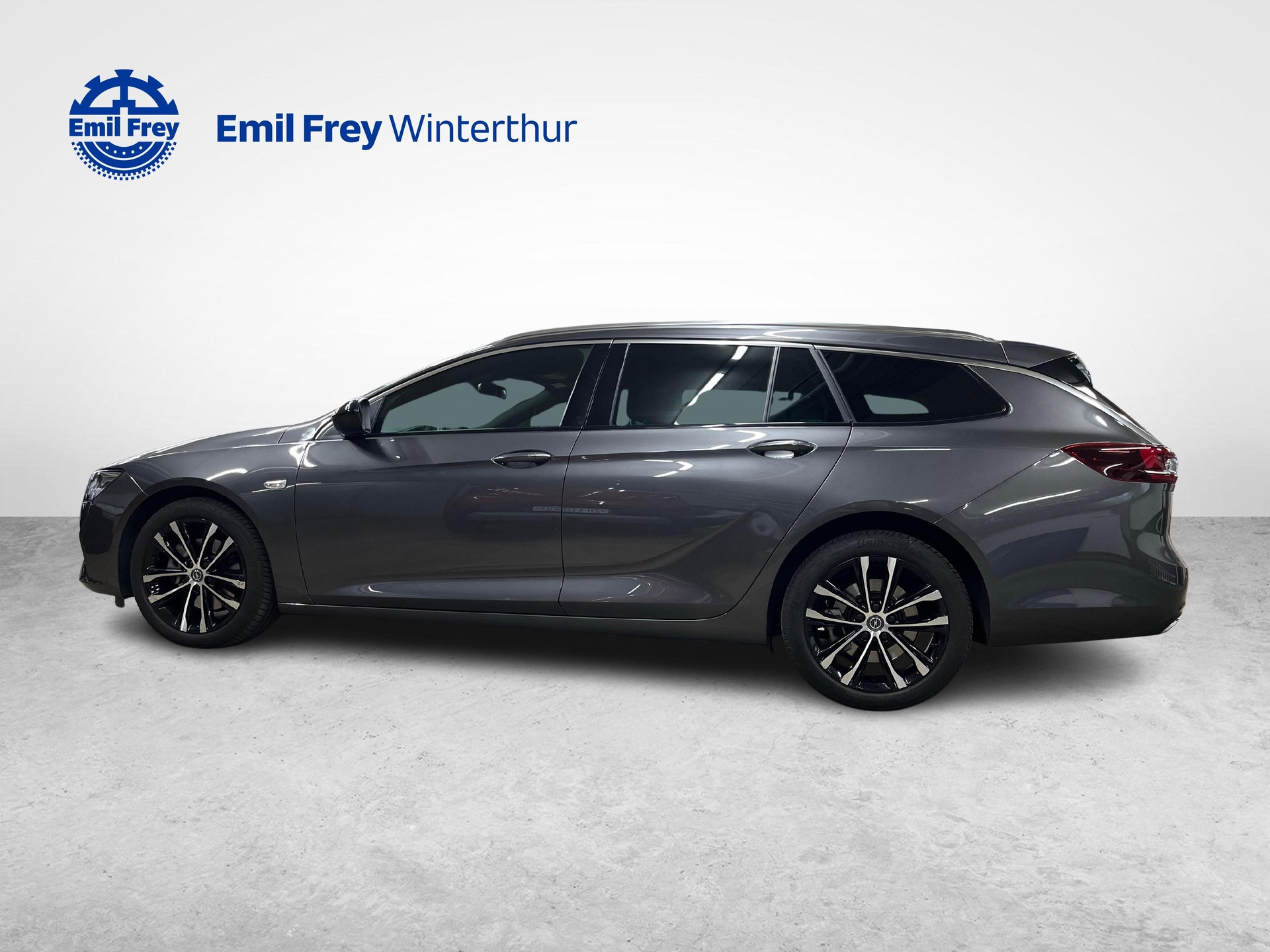 OPEL Insignia Sports Tourer 2.0 T Business-showroom-element-1