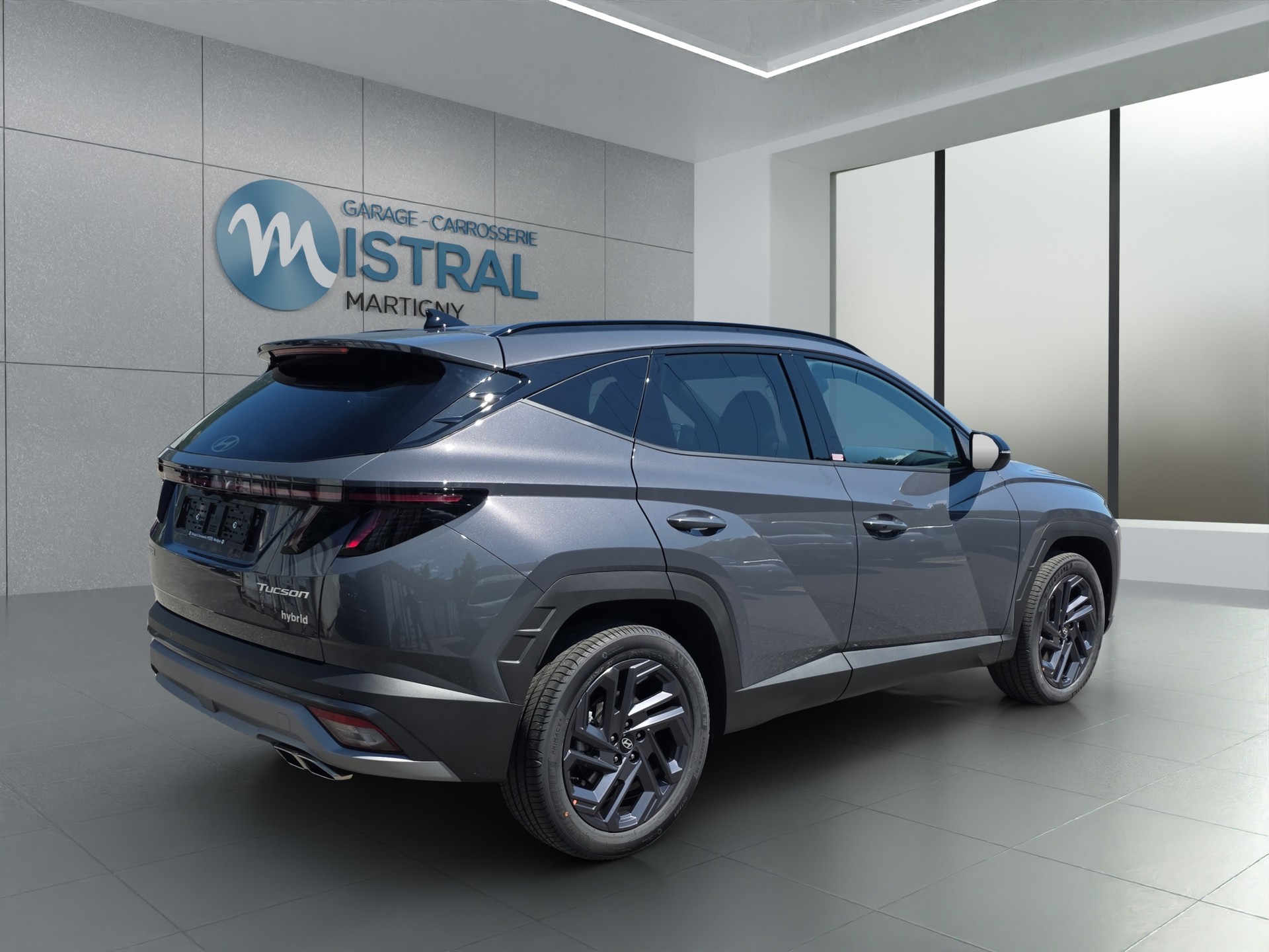 HYUNDAI Tucson 1.6 T-GDi HEV Origo Blackline 4WD-showroom-element-3
