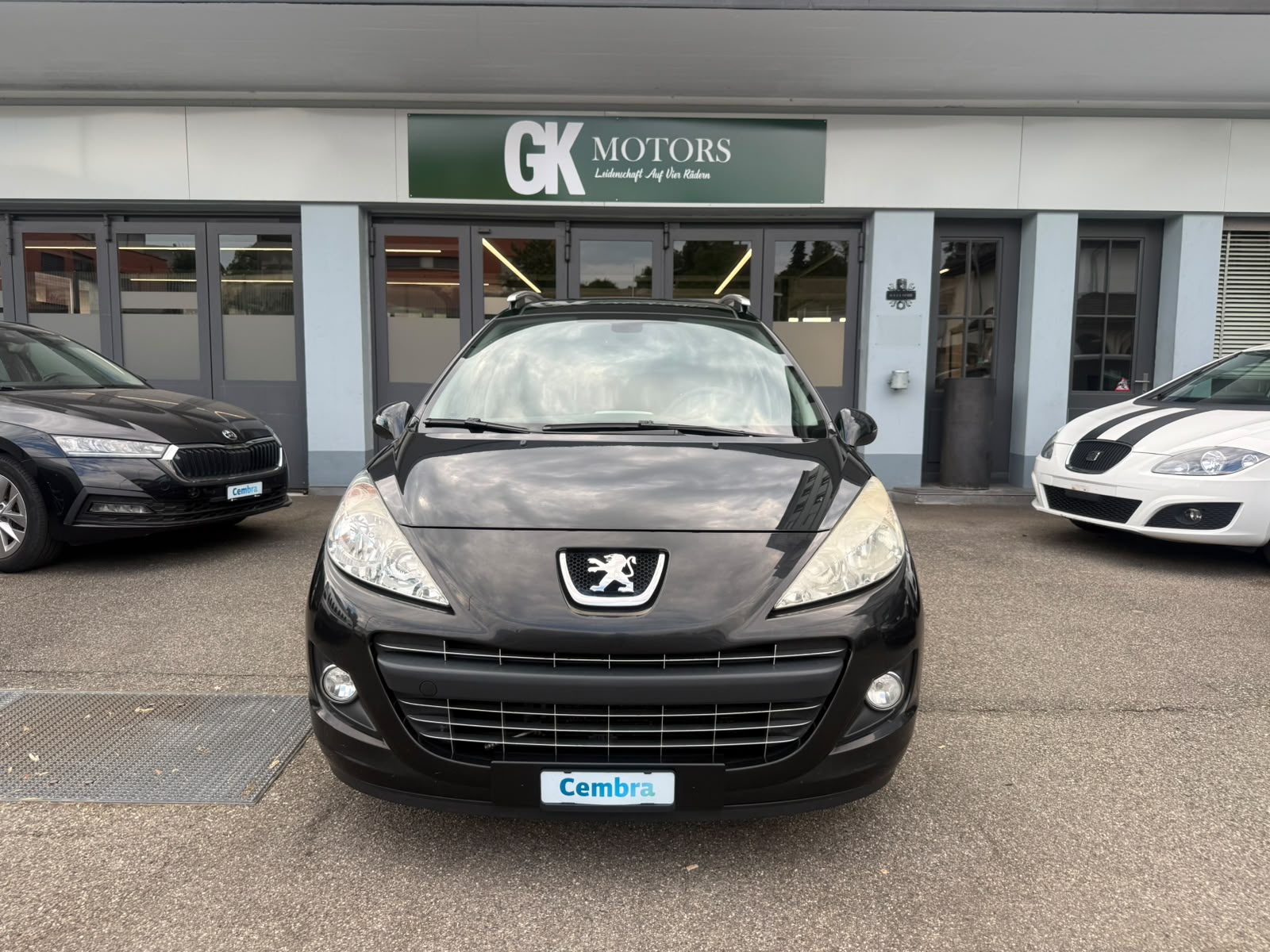 PEUGEOT 207 SW 1.6 HDI Allure-image-7