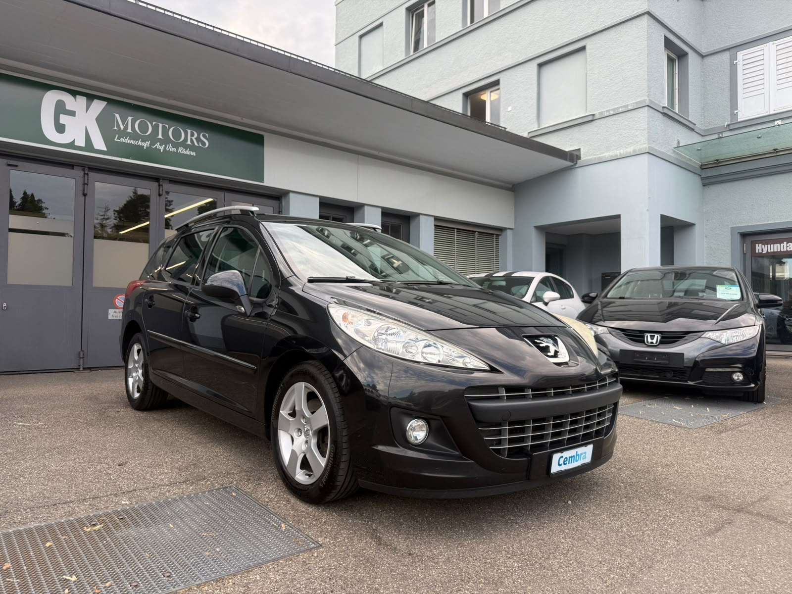PEUGEOT 207 SW 1.6 HDI Allure-image-6