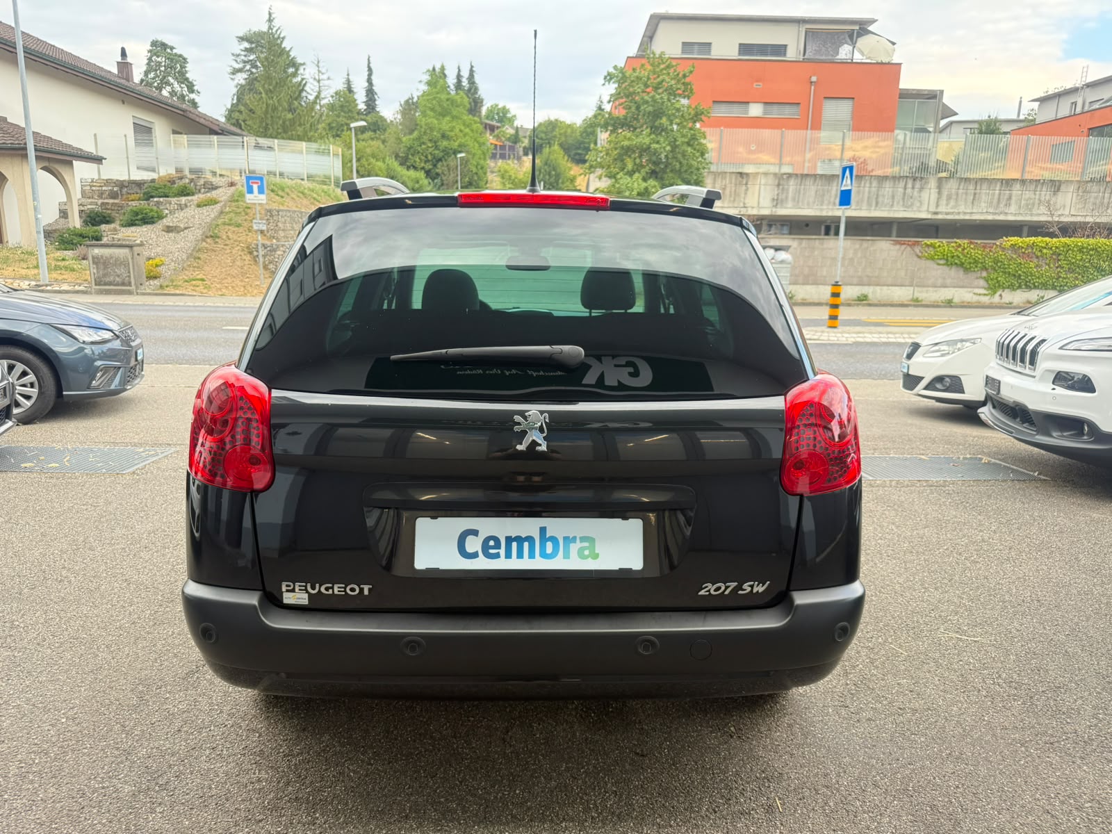 PEUGEOT 207 SW 1.6 HDI Allure-image-3