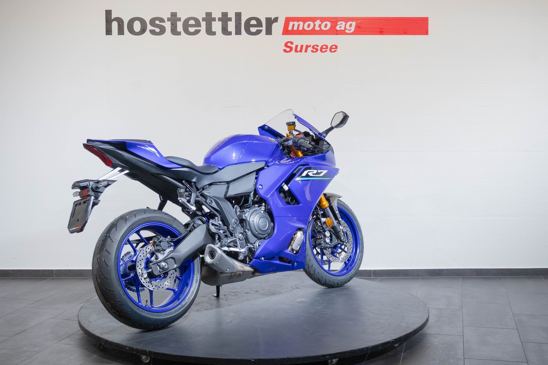 YAMAHA R7 35 kW-showroom-element-3