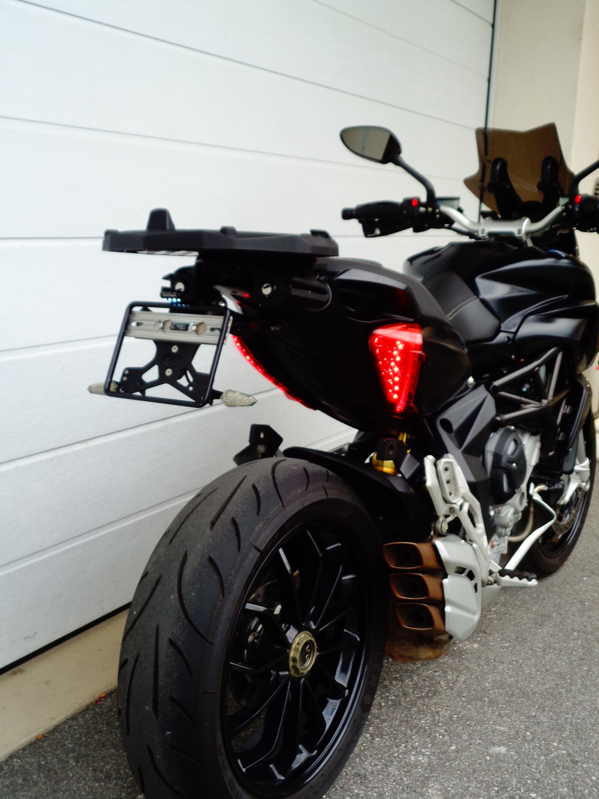 MV AGUSTA Stradale 800 EAS ABS-image-9