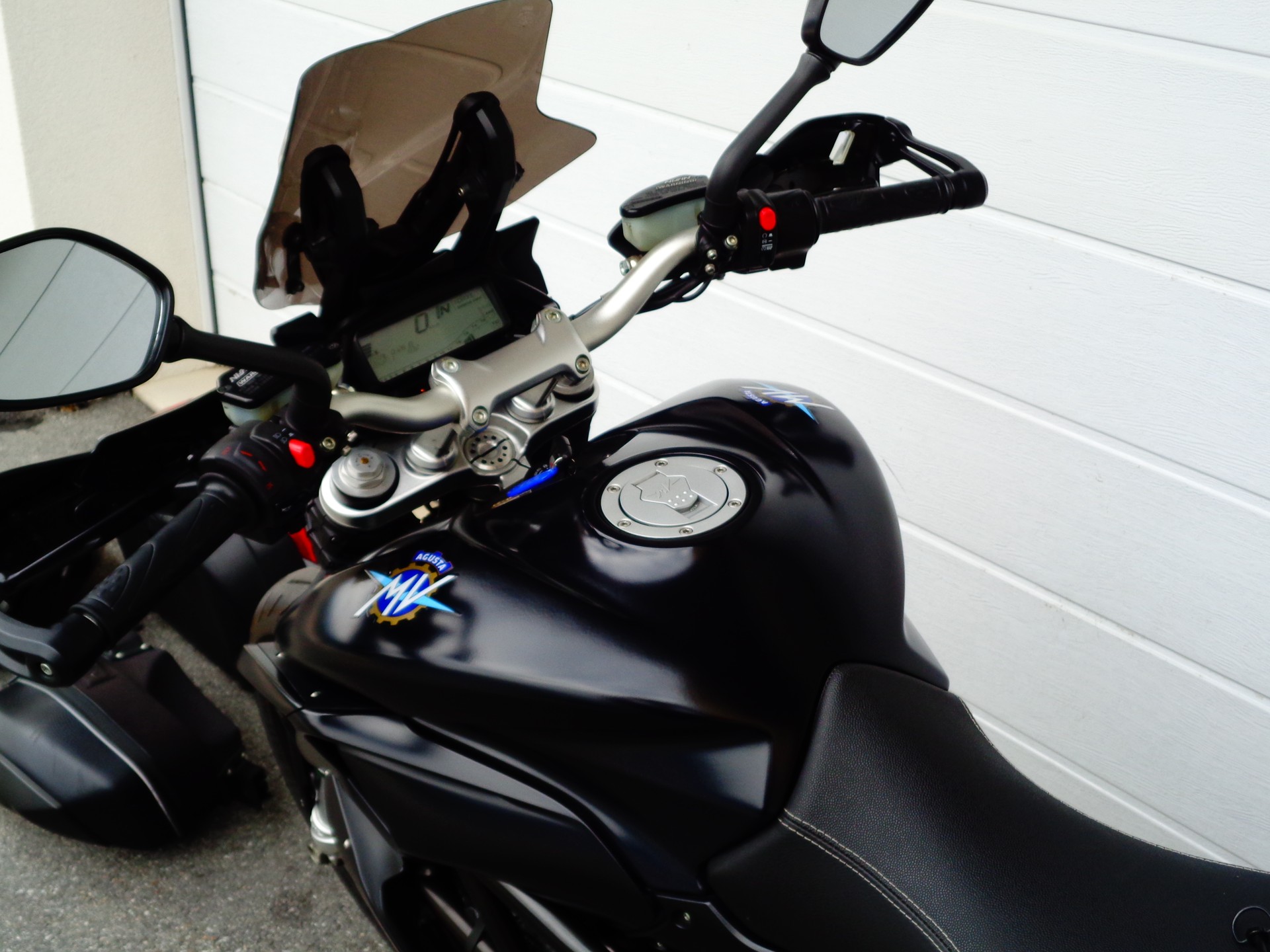 MV AGUSTA Stradale 800 EAS ABS-image-11