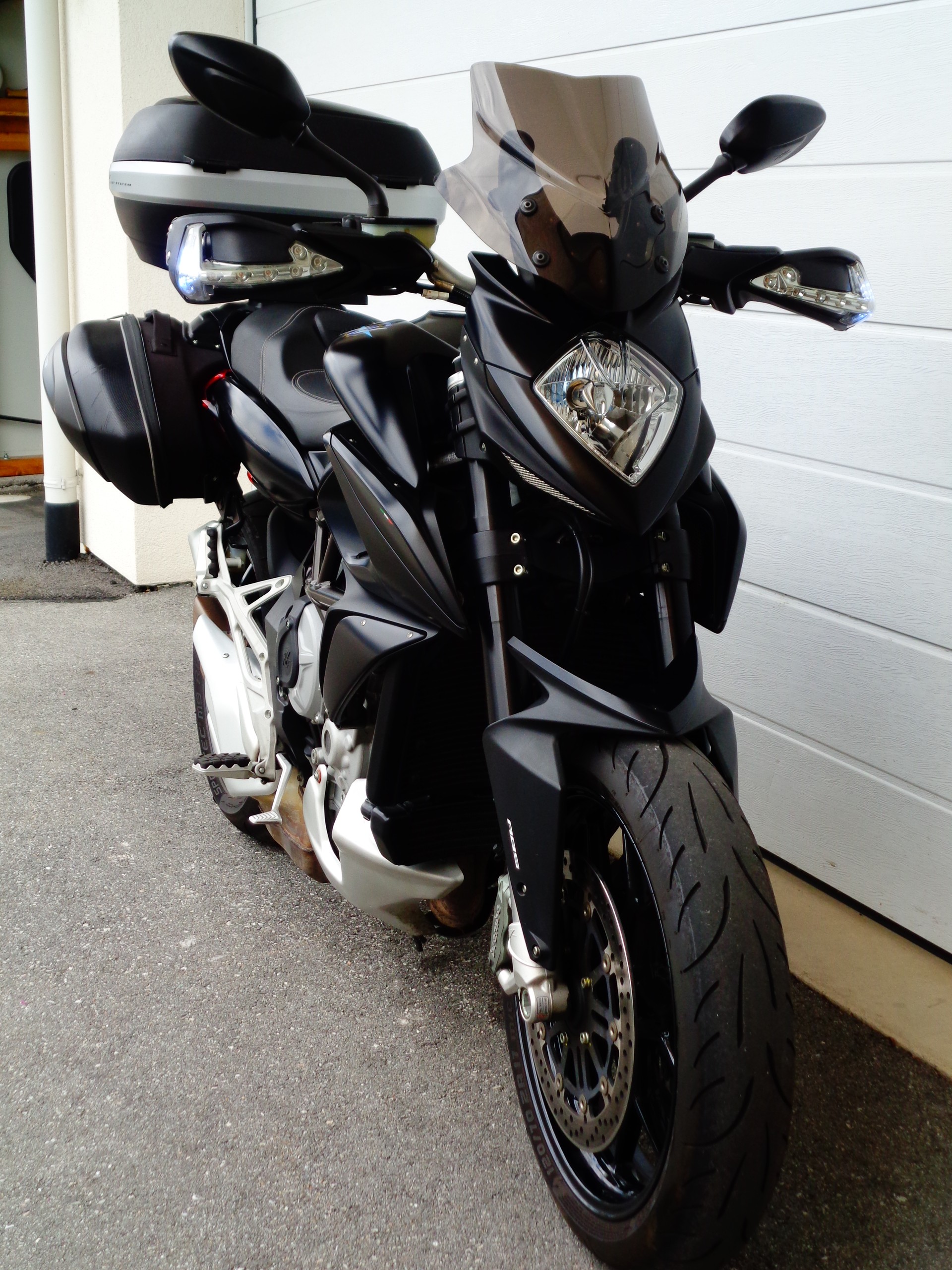 MV AGUSTA Stradale 800 EAS ABS-image-1