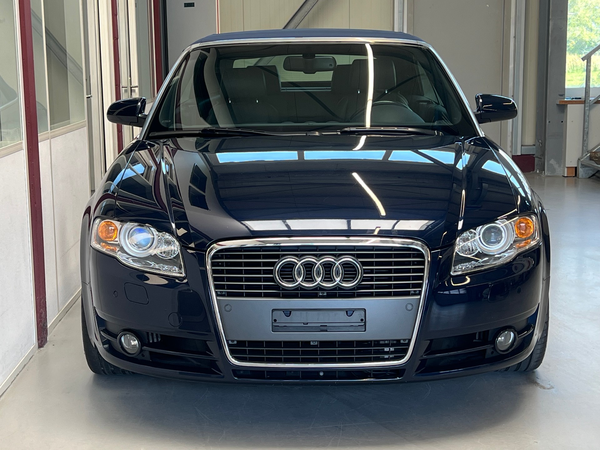 AUDI A4 Cabriolet 2.7 TDI multitronic-image-1