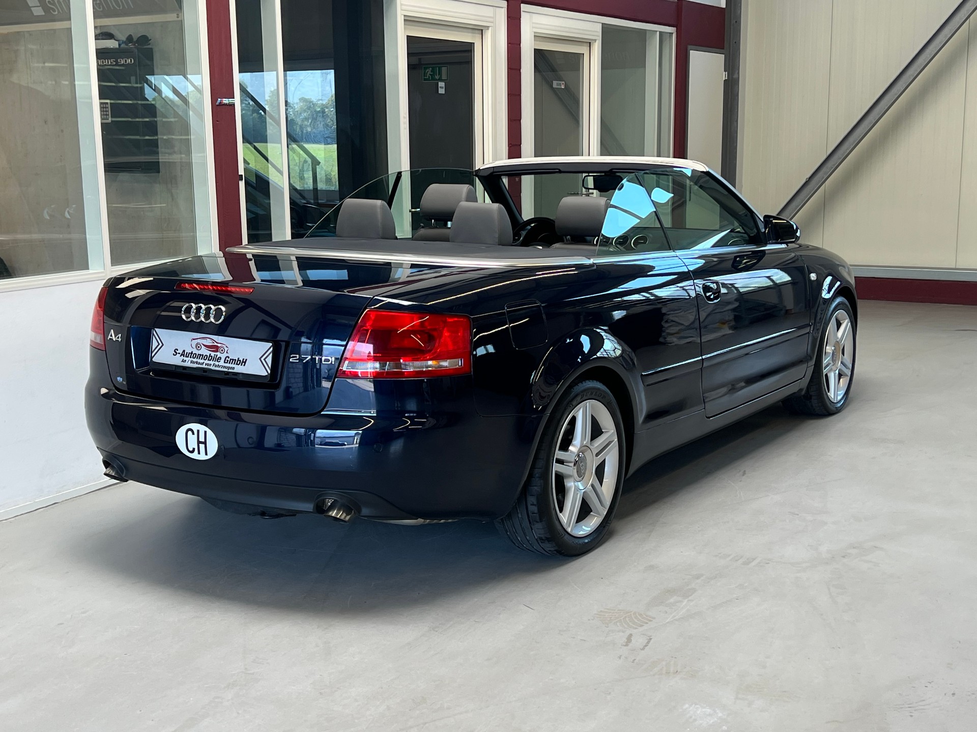 AUDI A4 Cabriolet 2.7 TDI multitronic-image-7