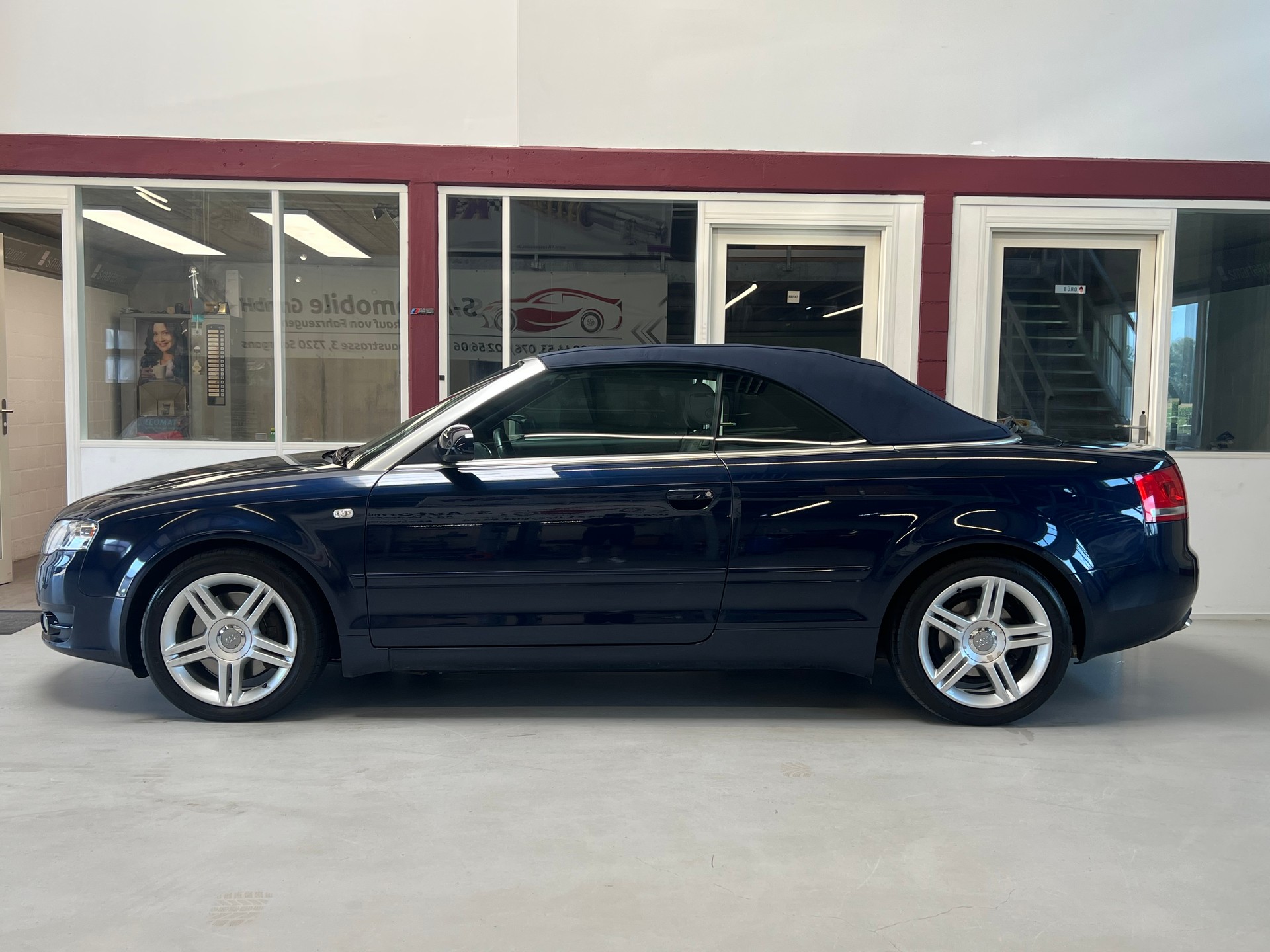 AUDI A4 Cabriolet 2.7 TDI multitronic-image-3