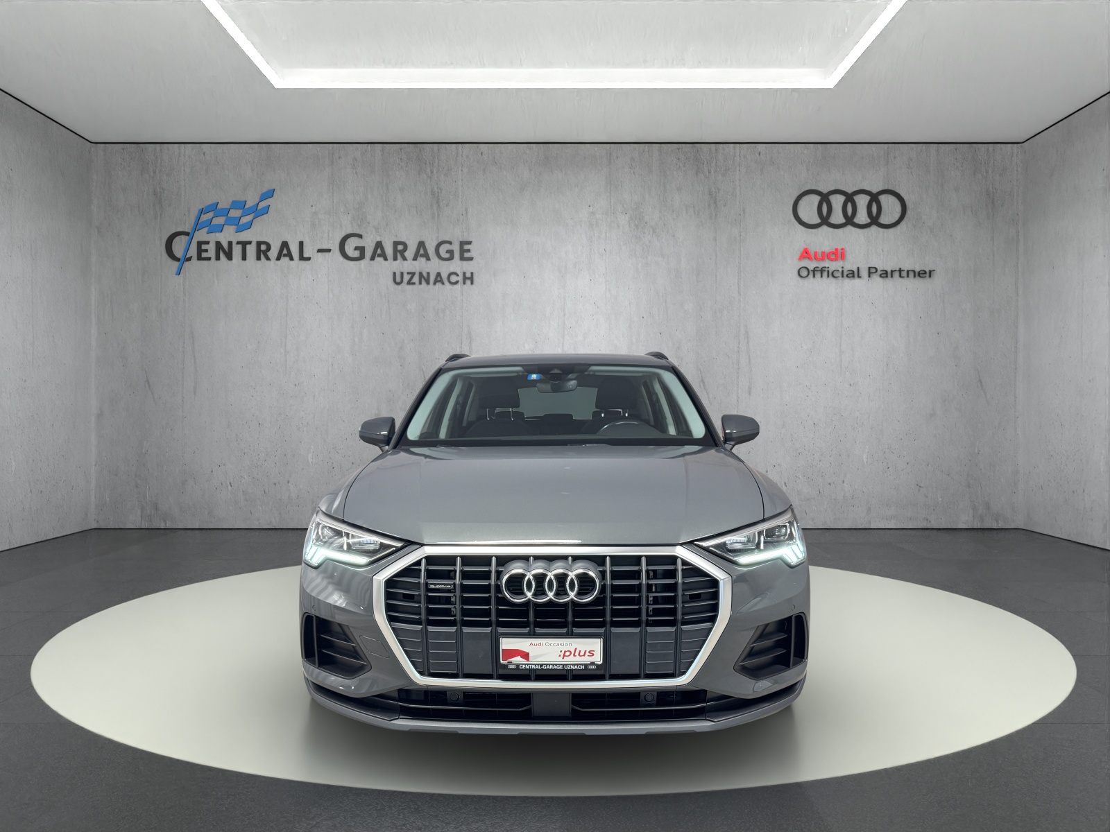 AUDI Q3 40 TDI Attraction quattro S-tronic-showroom-element-1