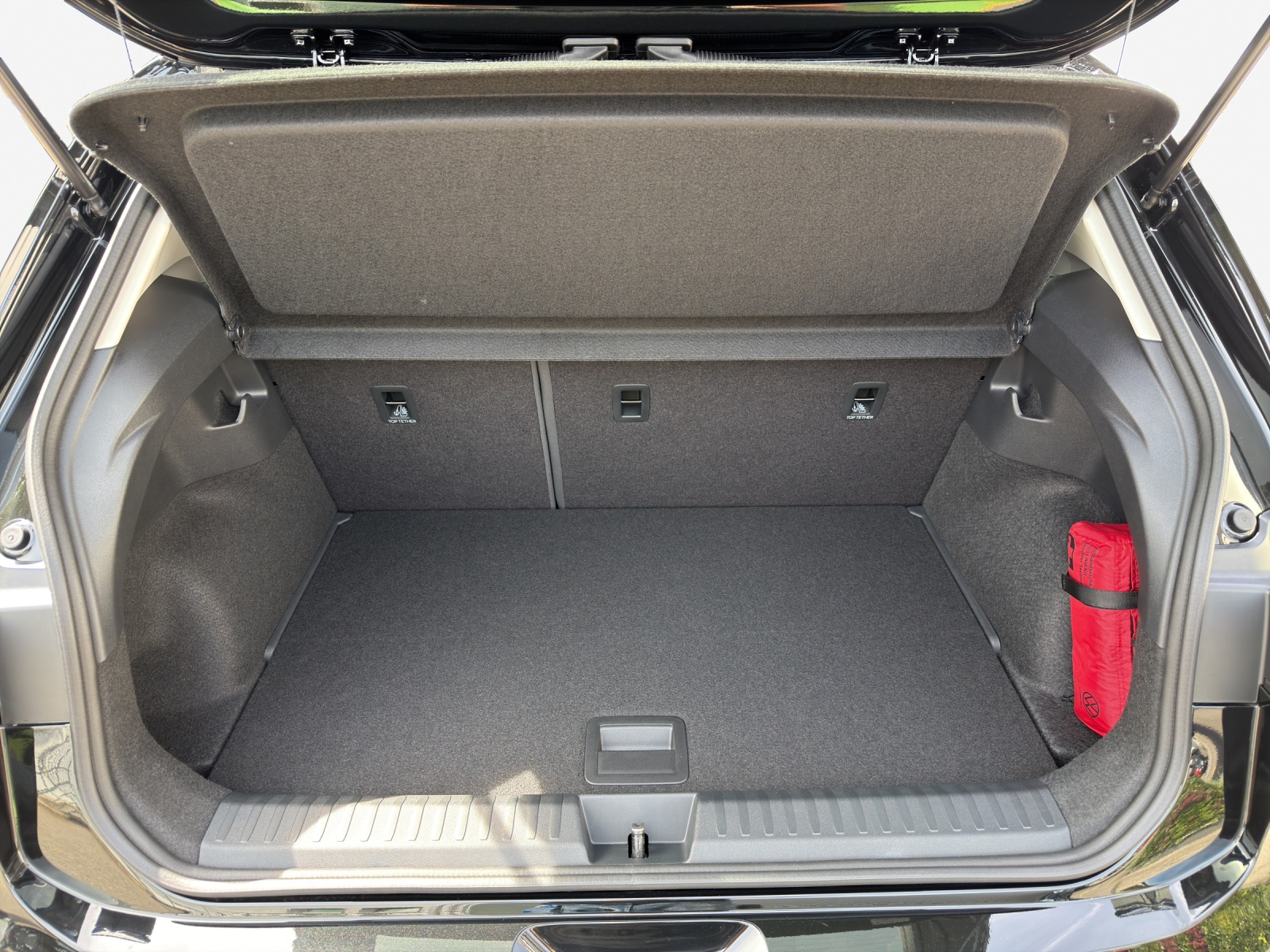 VW ID.Polo 52 kWh Life Edition One-image-12