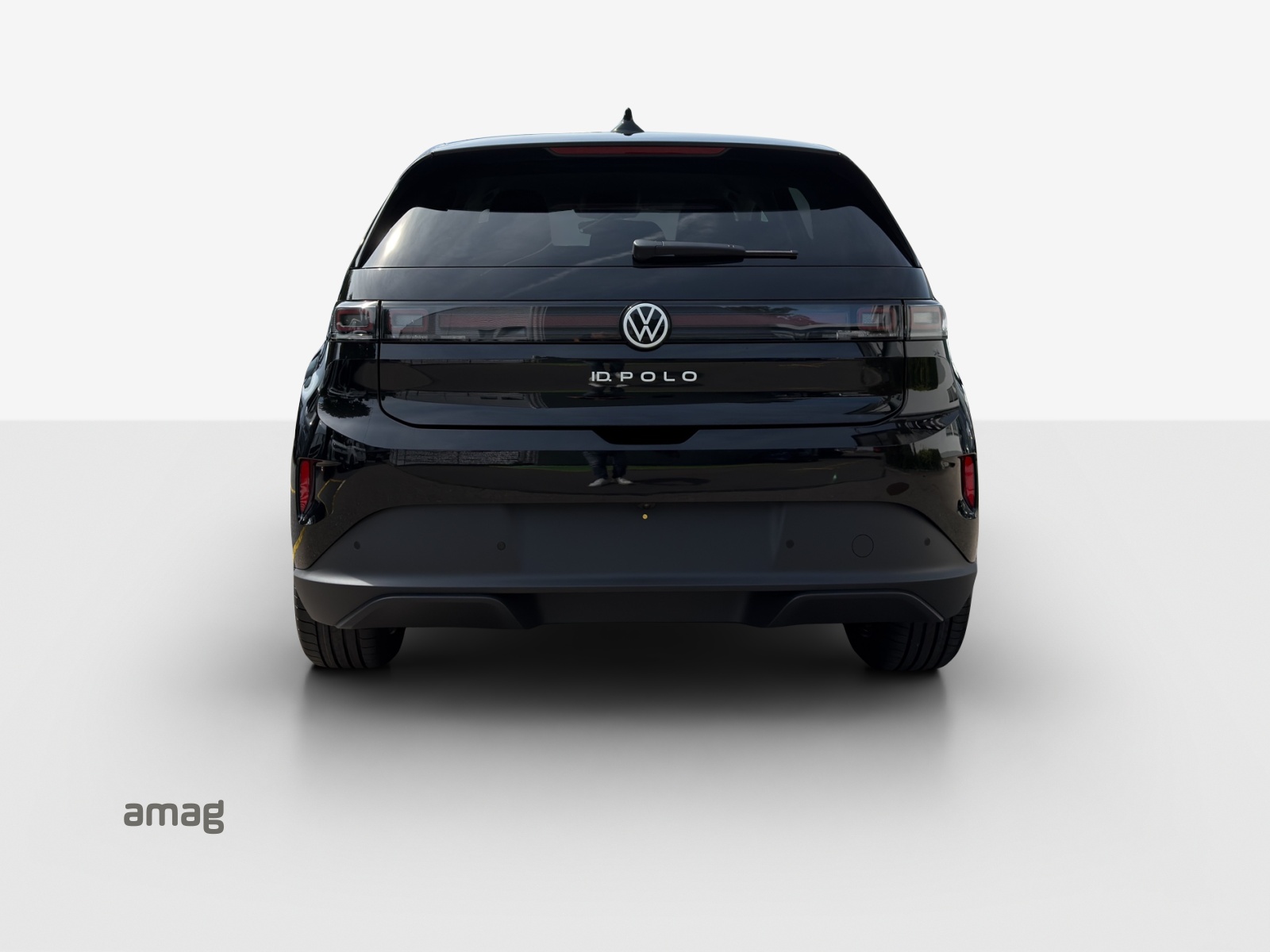 VW ID.Polo 52 kWh Life Edition One-showroom-element-3