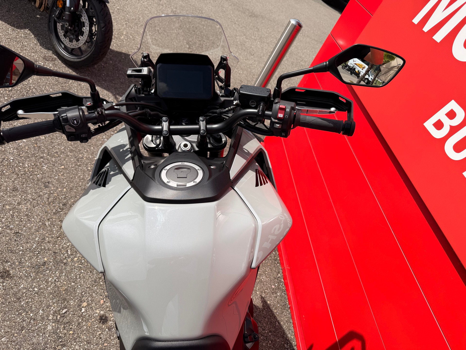 HONDA CB 1000 GT-image-5