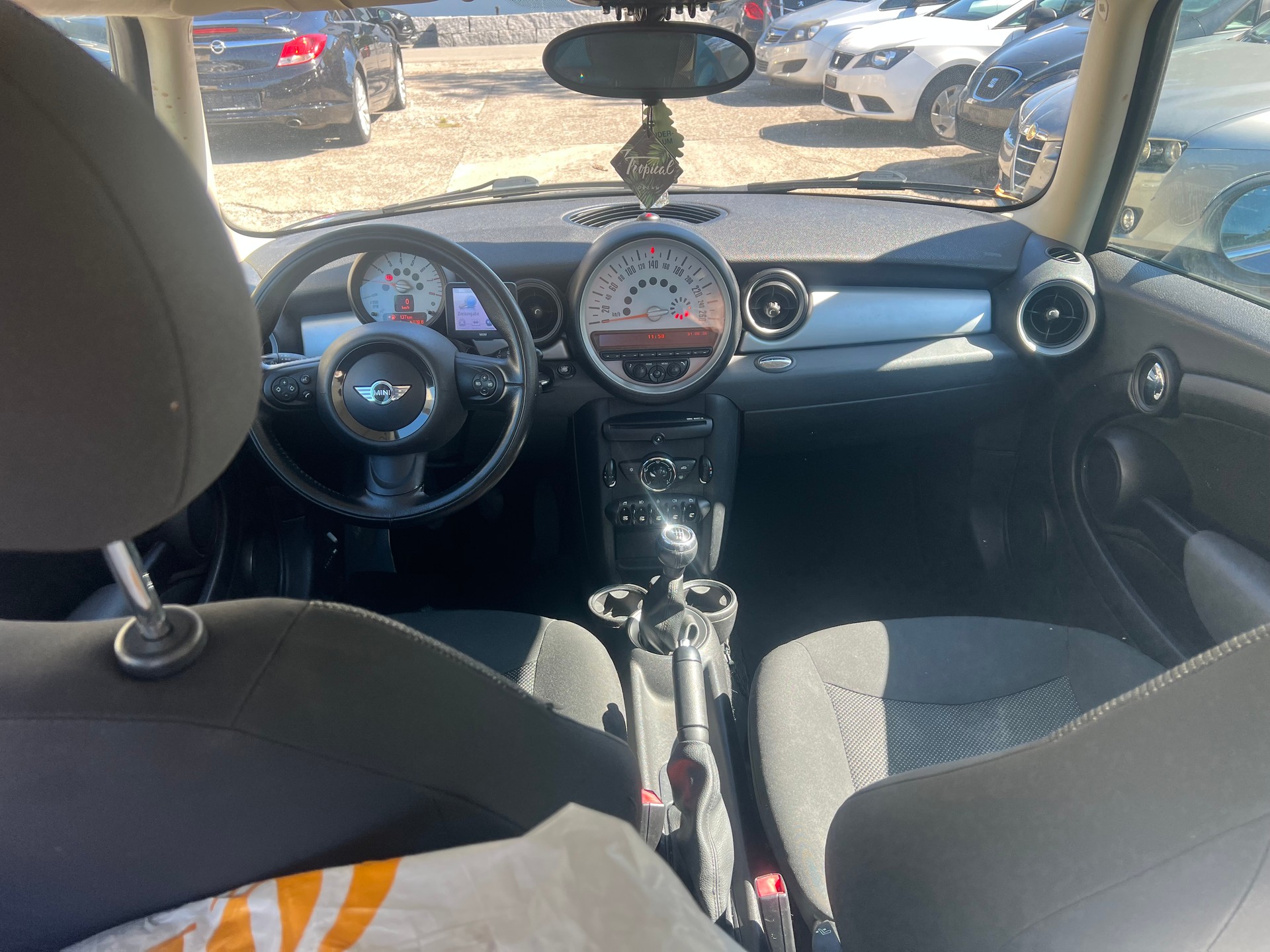 MINI One-image-5