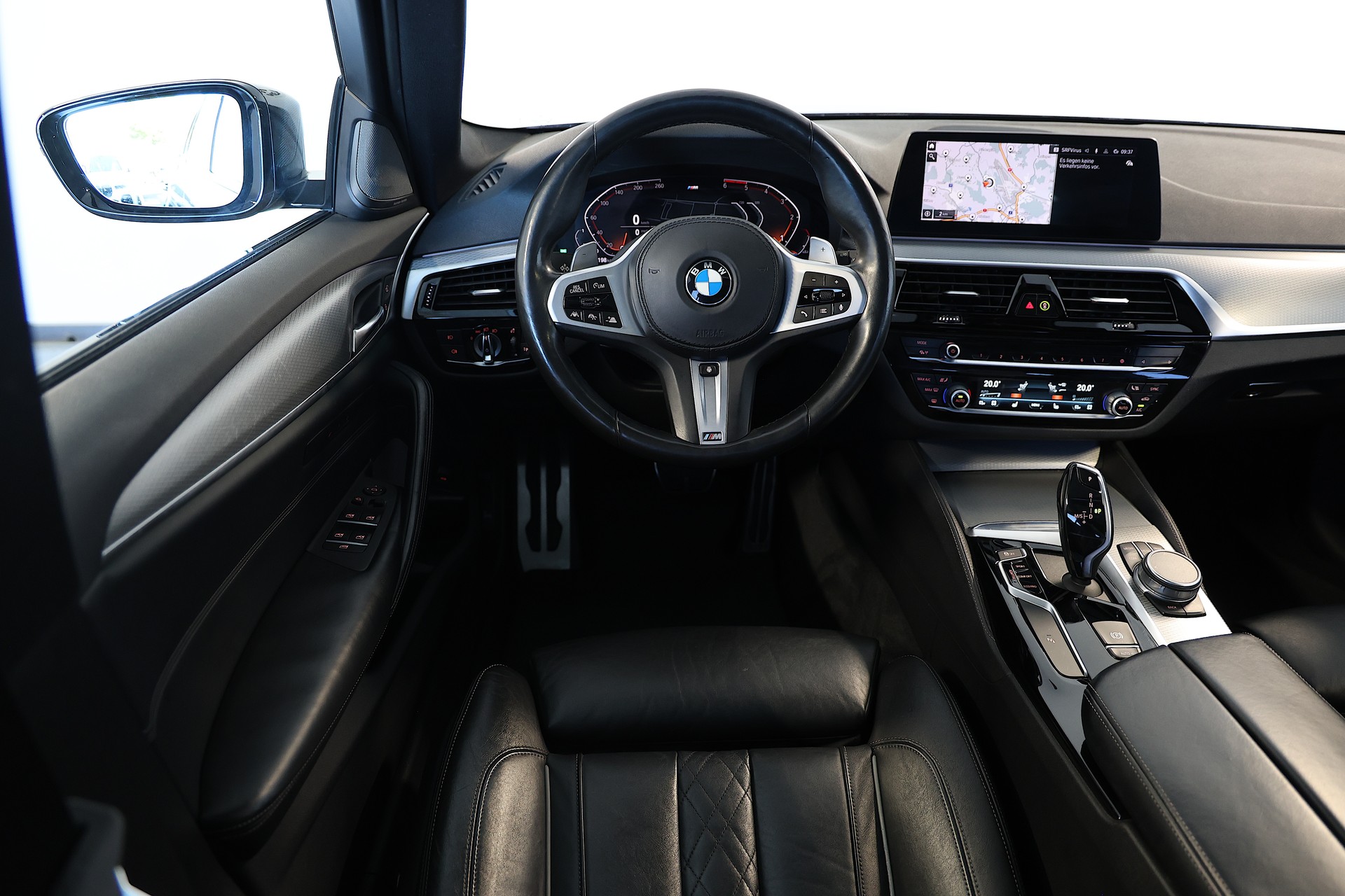 BMW 540d xDrive M-Sport Touring-image-8