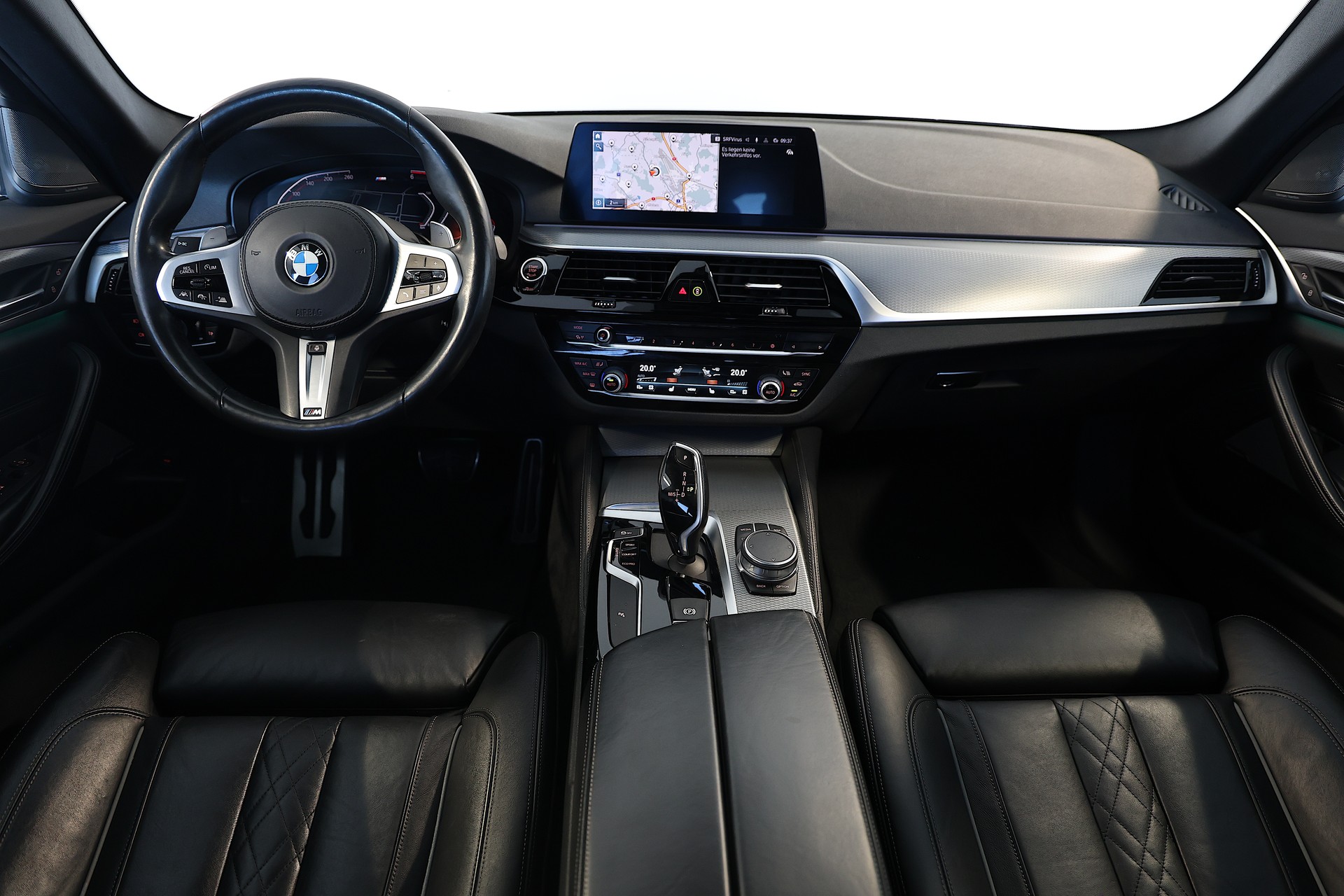 BMW 540d xDrive M-Sport Touring-image-9