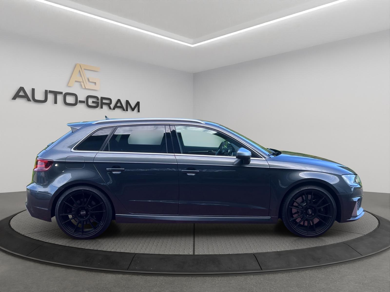AUDI RS3 2.5 TSI quattro S-tronic-image-5