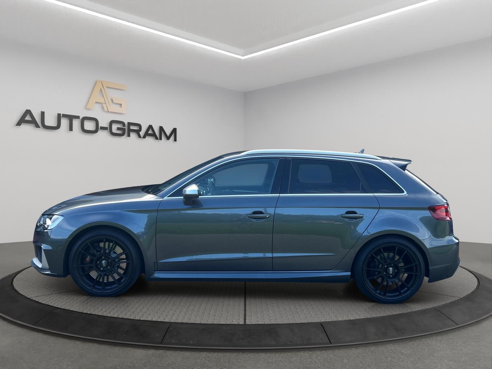 AUDI RS3 2.5 TSI quattro S-tronic-showroom-element-1