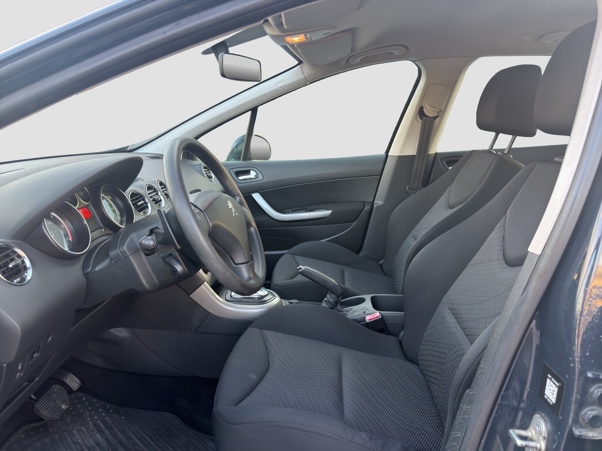 PEUGEOT 308 SW 1.6 HDI Access EGS6-image-8