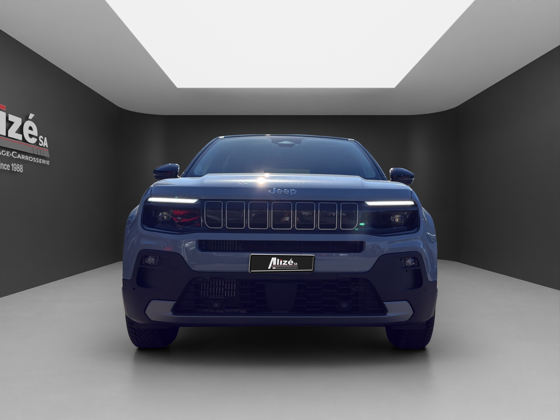 JEEP Avenger 1.2 Turbo MHEV Summit-showroom-element-1