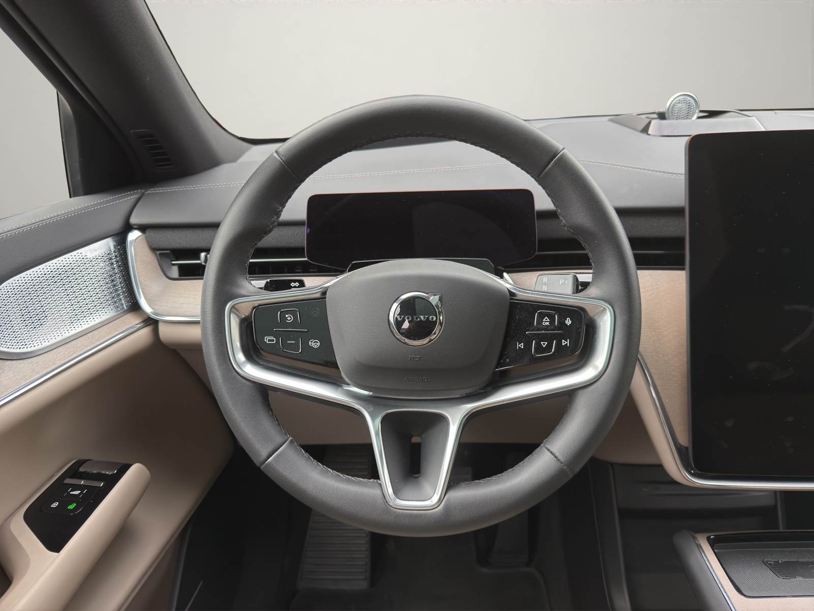 VOLVO EX90 Twin Performance Ultra AWD-image-10